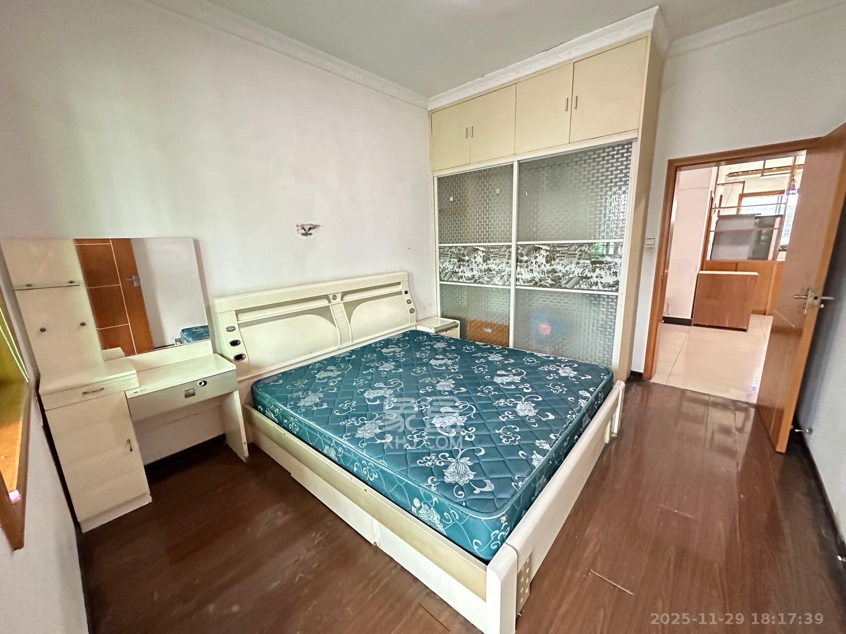 中南汽车世界  2室1厅1卫    1100.0元/月室内图