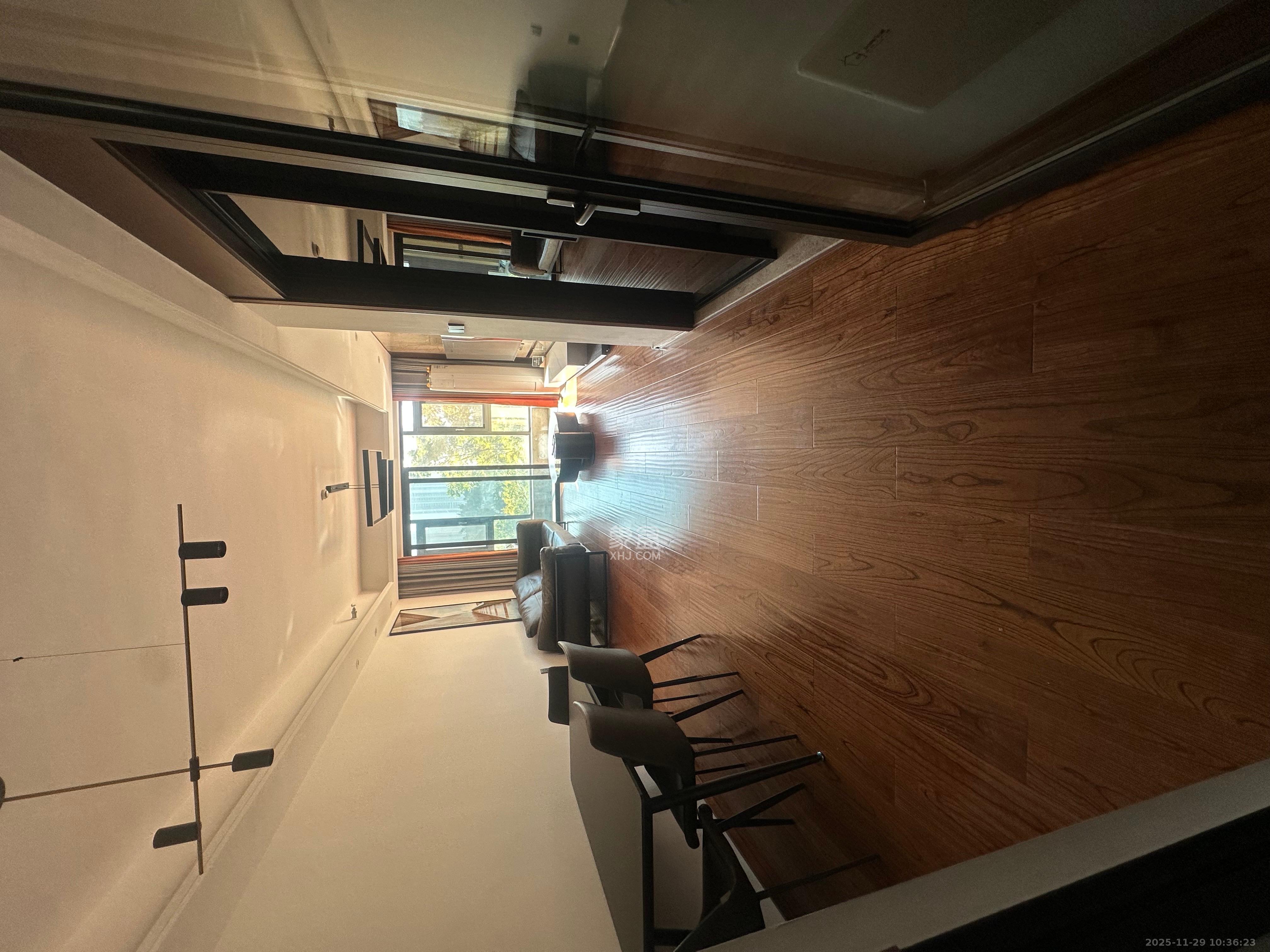 万科里金域滨江  3室2厅2卫    4300.0元/月