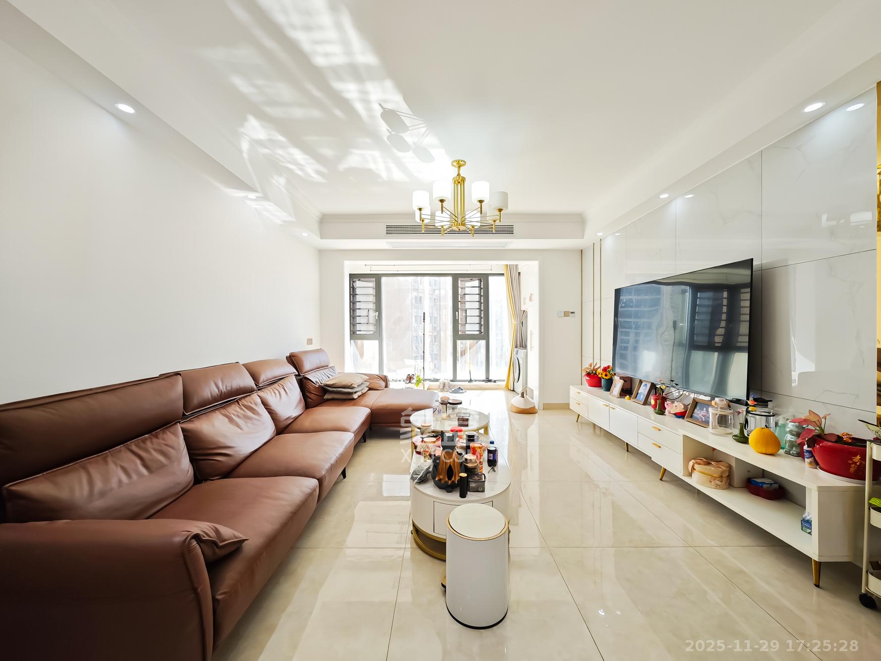 福晟钱隆国际（晟冉景苑）  4室2厅2卫    120.0万