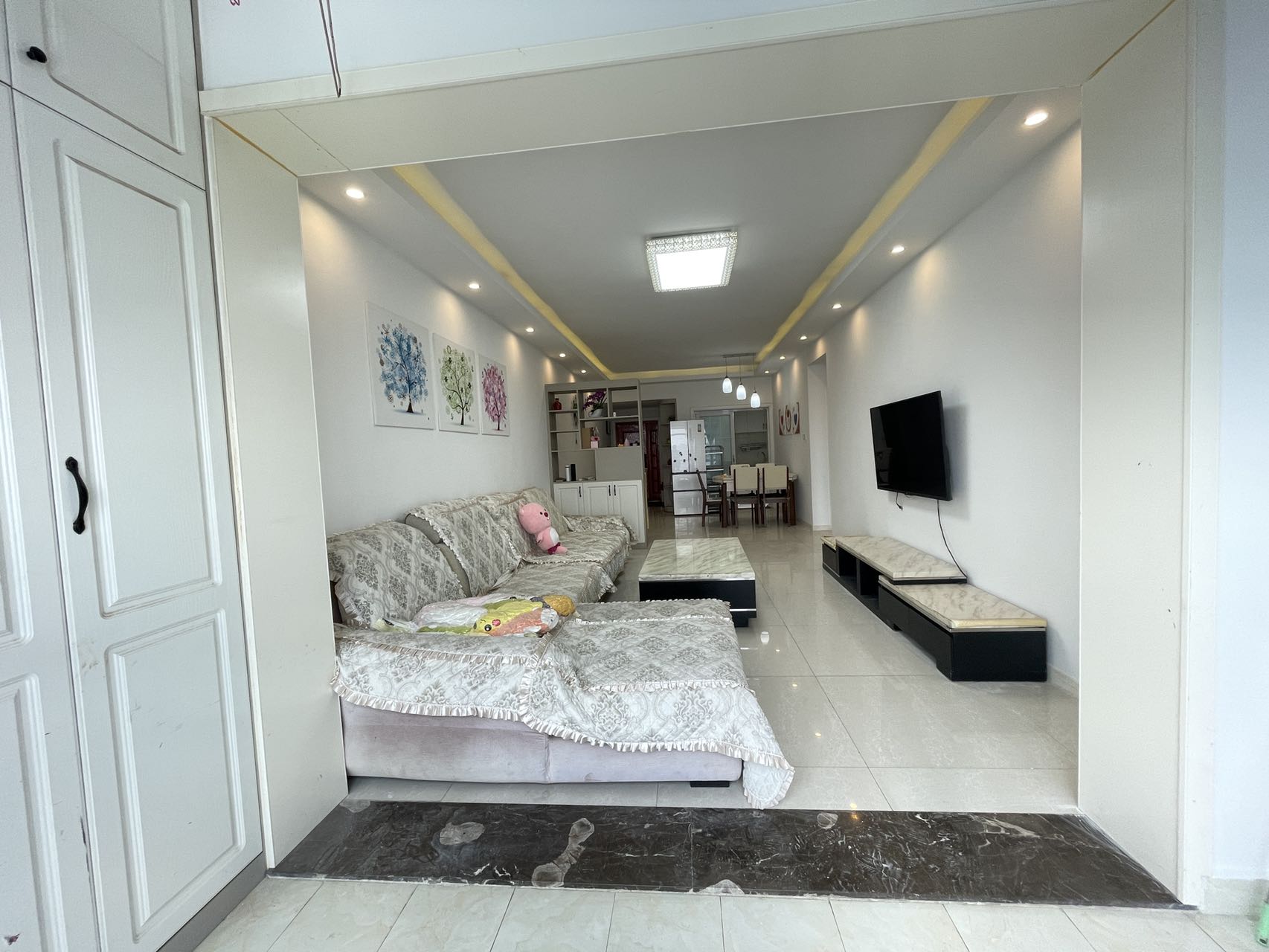 经世龙城  3室2厅1卫    56.0万 经世龙城  3室2厅1卫    56.0万室内图