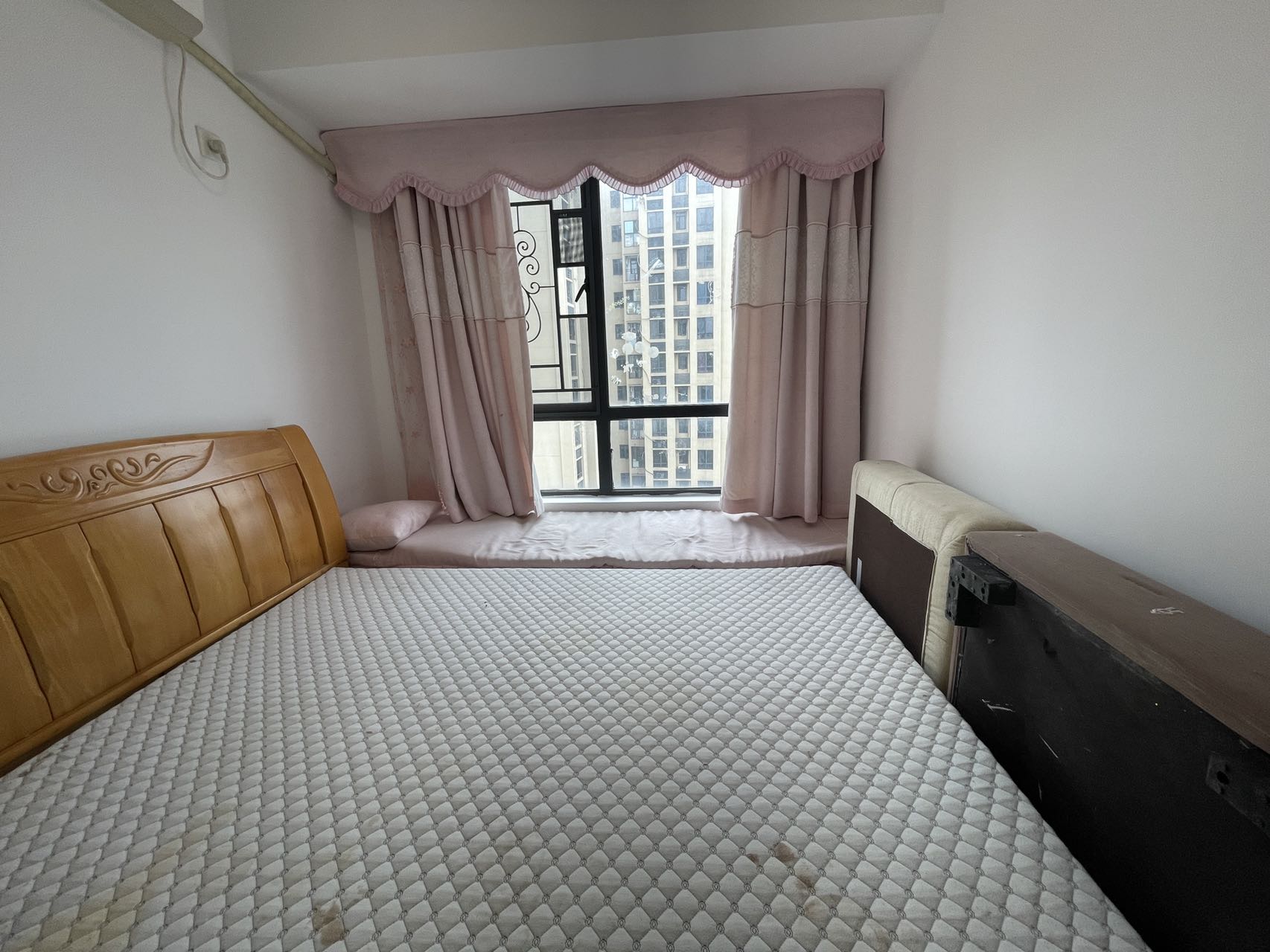 经世龙城  3室2厅1卫    56.0万 经世龙城  3室2厅1卫    56.0万室内图