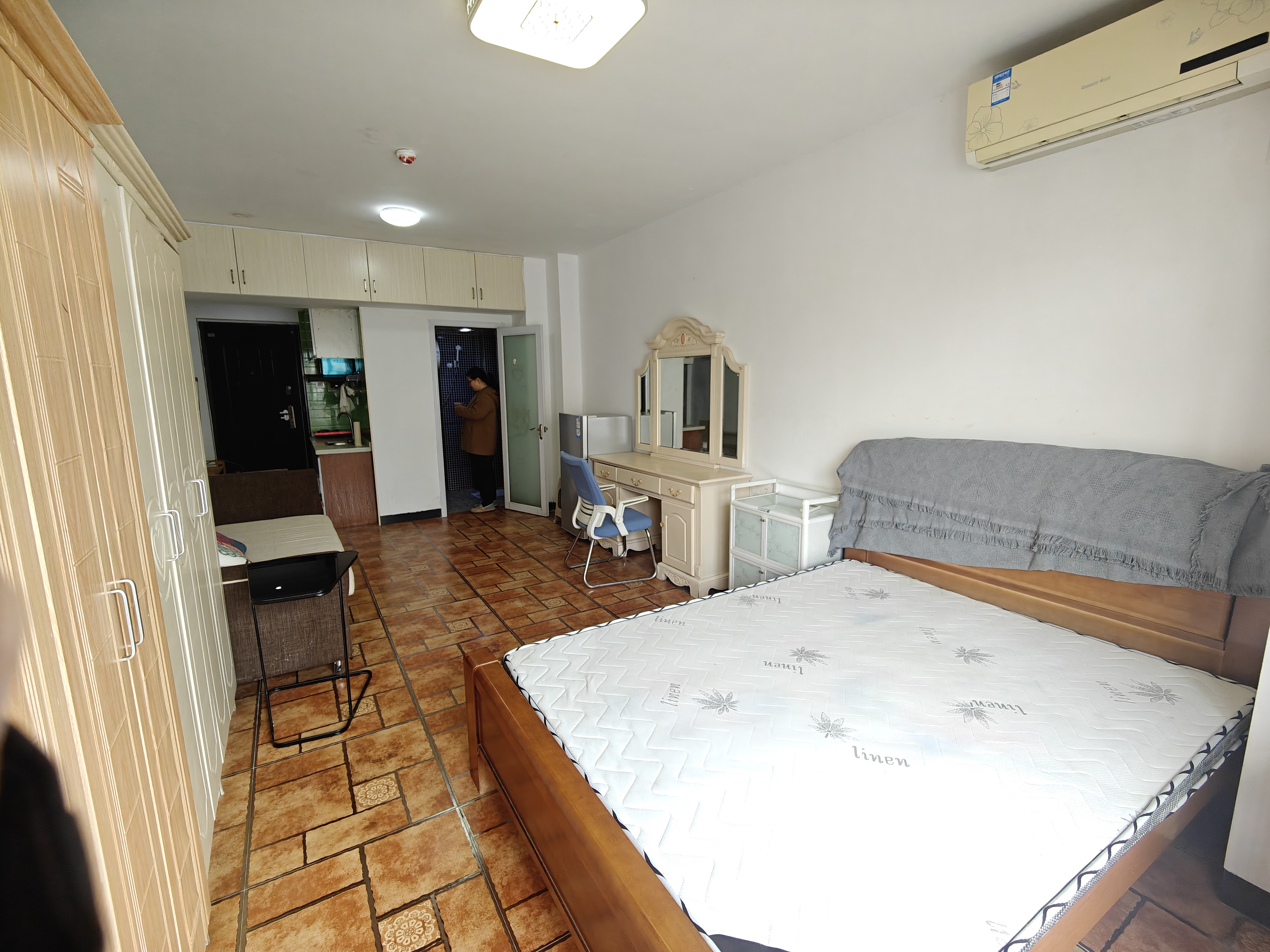 美的城三期  1室1厅1卫    14.0万室内图