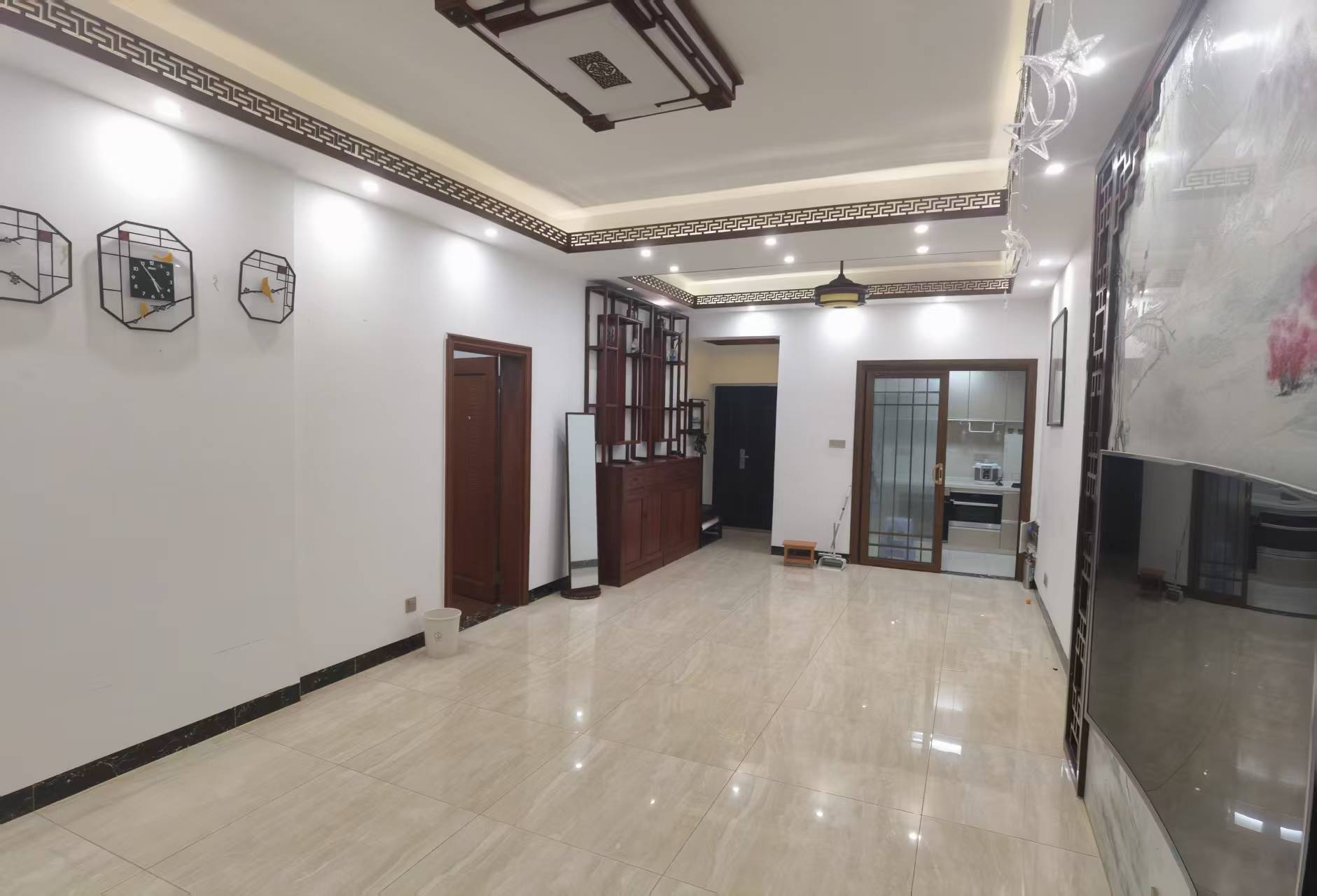 怡和湖城大境 3室2厅2卫 4300.0元/月 怡和湖城大境 3室2厅2卫 4300.0元/月室内图