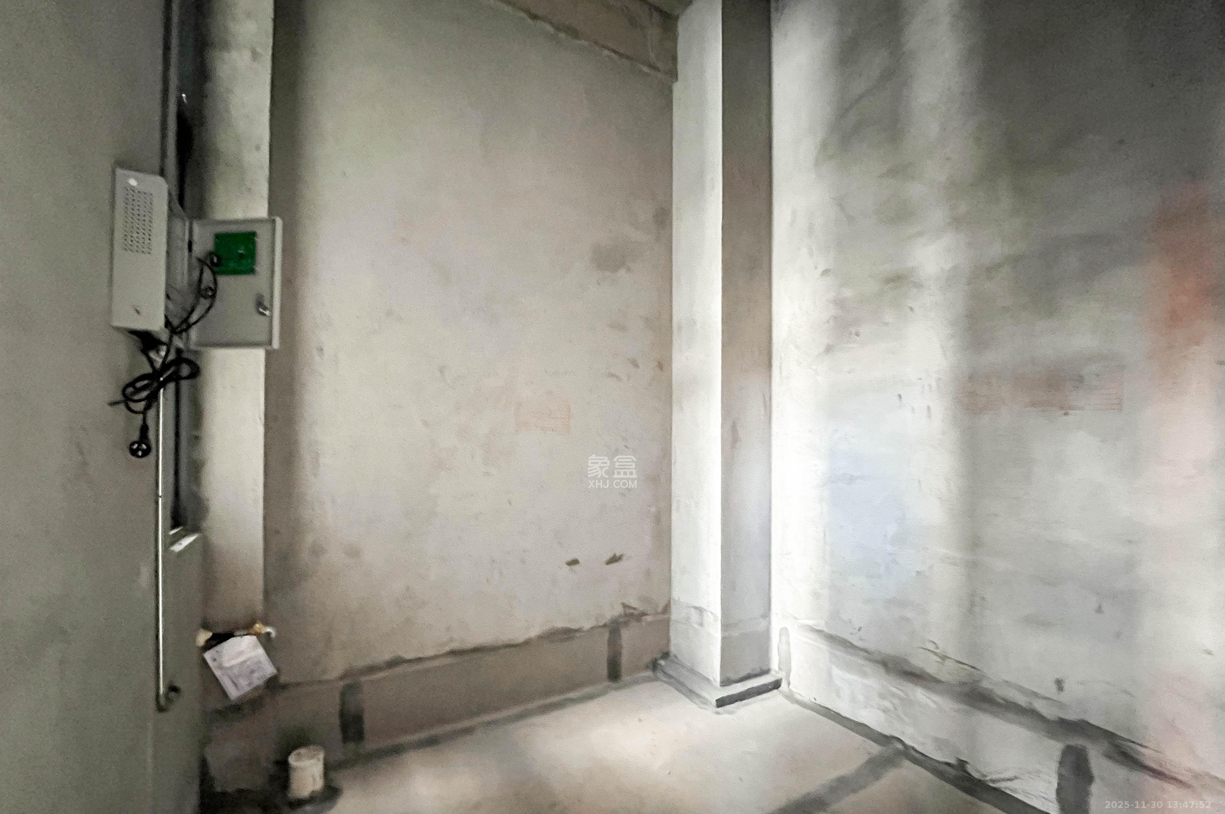 人和未来梅溪森境 6室3厅3卫 265.0万 人和未来梅溪森境 6室3厅3卫 265.0万其他