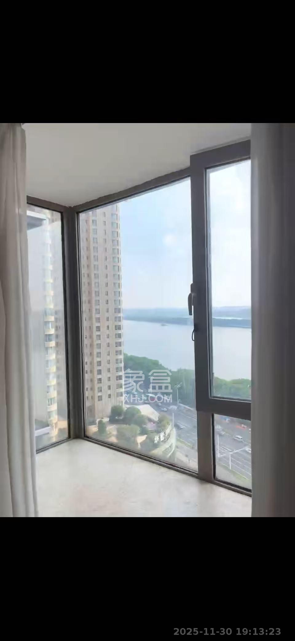 汀兰雅苑  1室1厅1卫    2000.0元/月