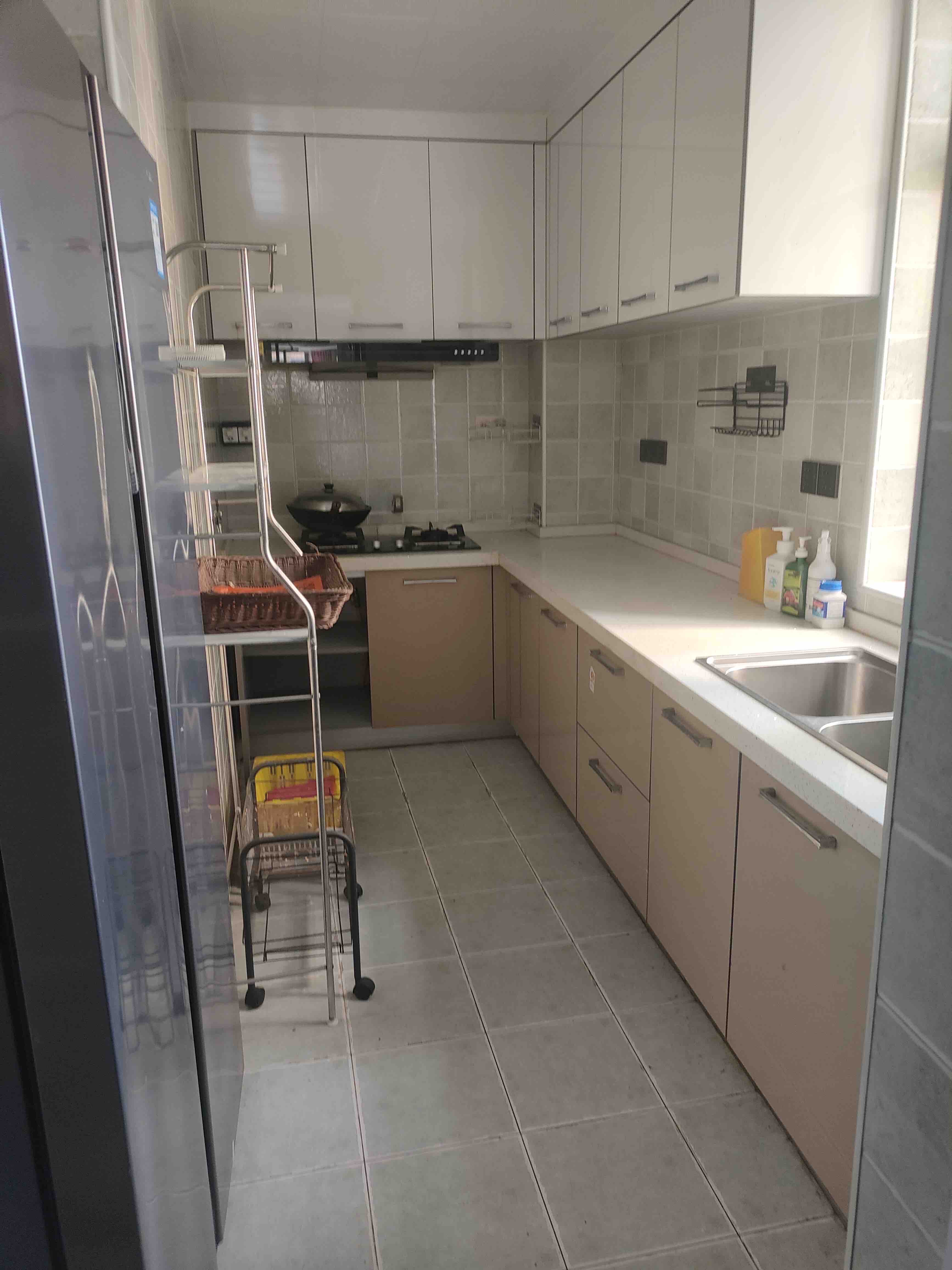 檀香山  3室2厅1卫    66.0万