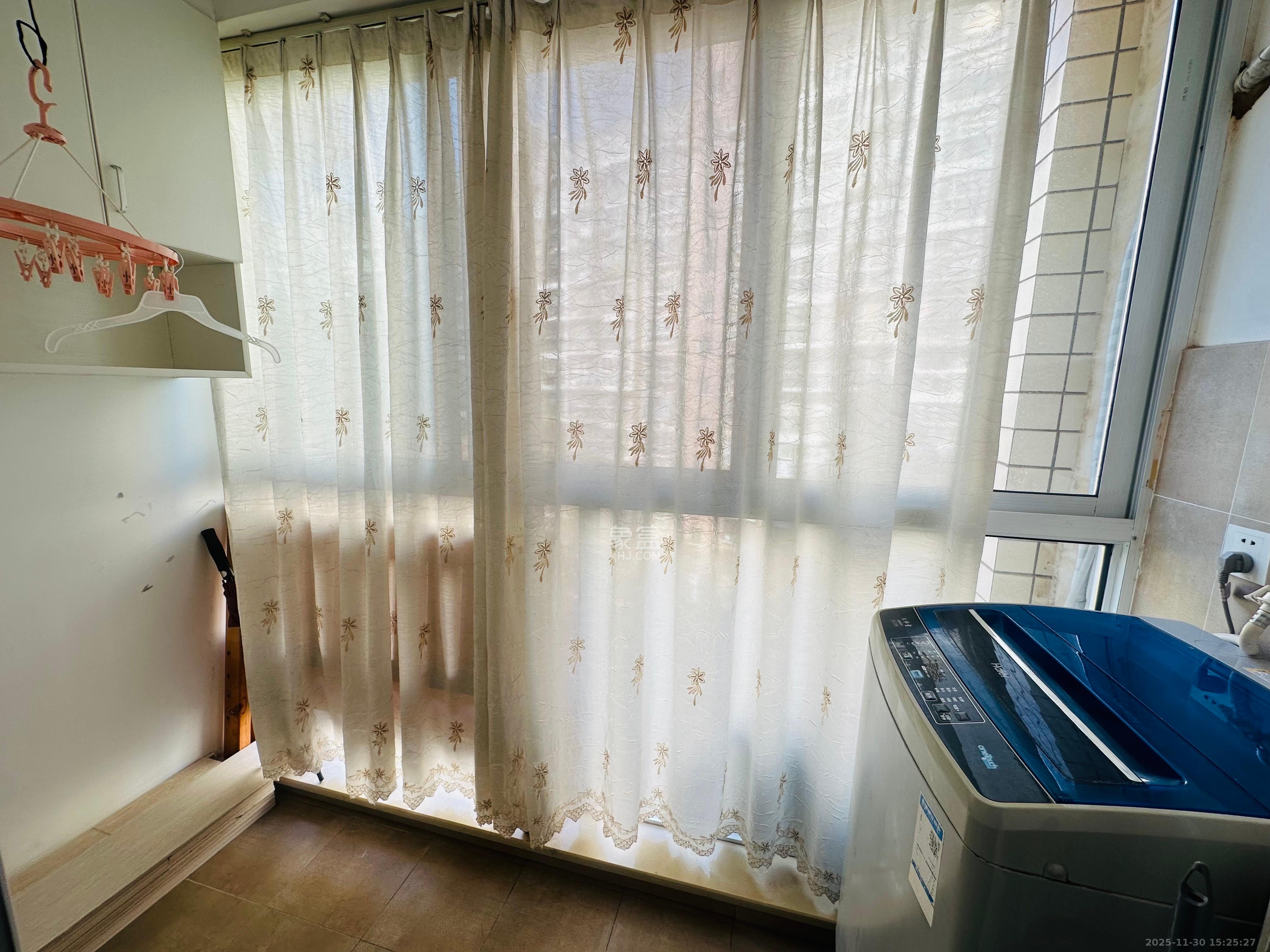 枫林美景  2室2厅1卫    2200.0元/月室内图