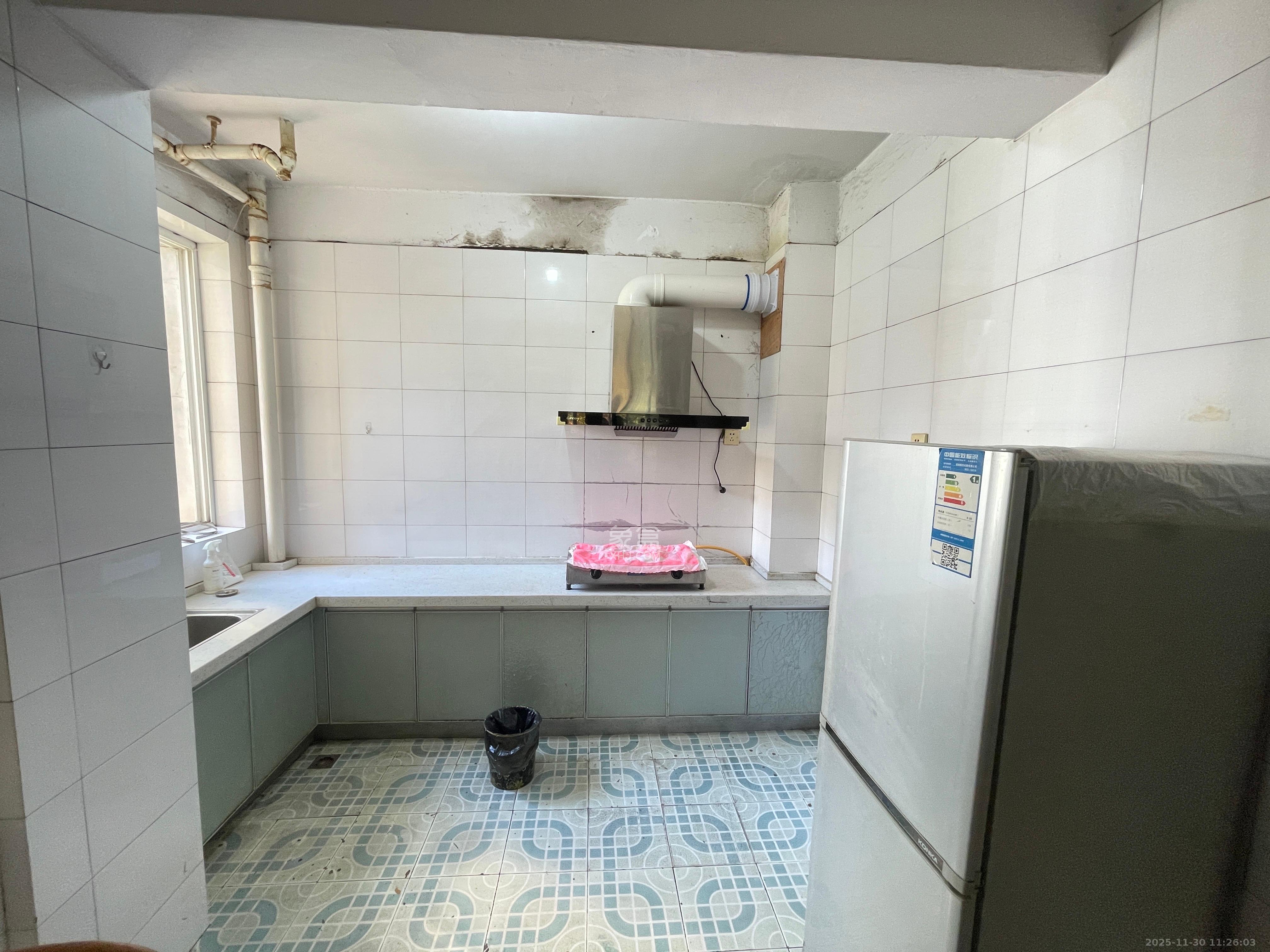 华银南苑 2室2厅1卫 1600.0元/月 华银南苑 2室2厅1卫 1600.0元/月室内图