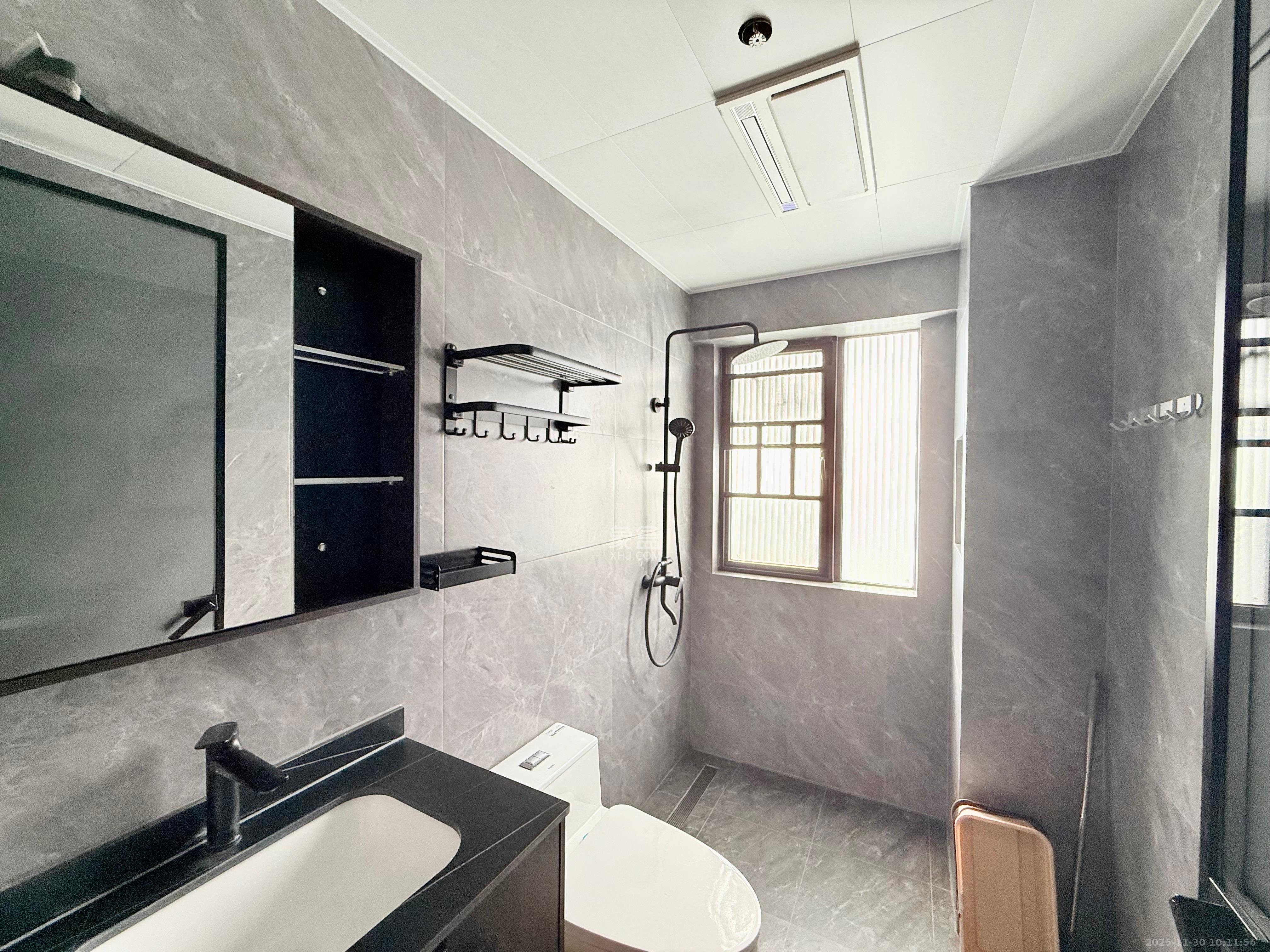 阳光城尚东湾凌云府  4室2厅2卫    3600.0元/月室内图