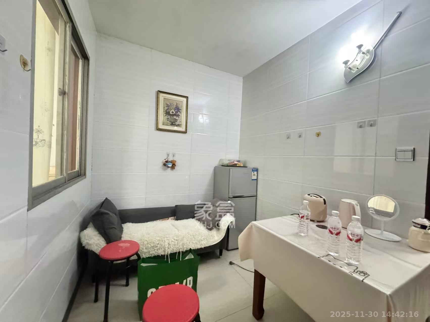 上峰苑（兰亭玥岛）  1室1厅1卫    1200.0元/月