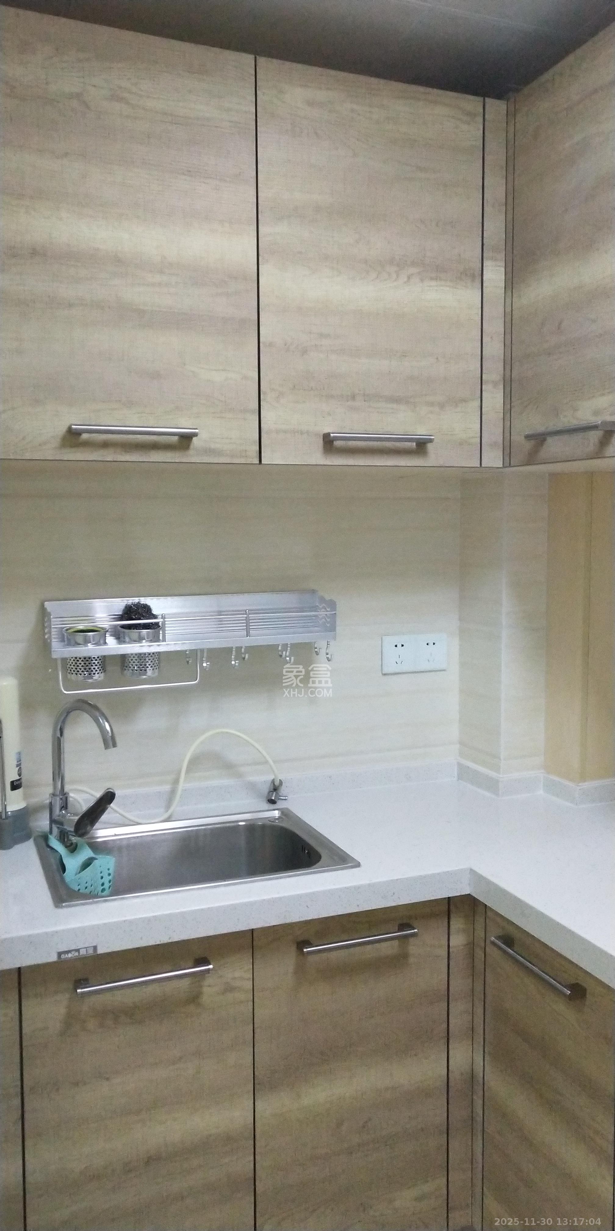 中建芙蓉嘉苑  1室1厅1卫    1600.0元/月室内图