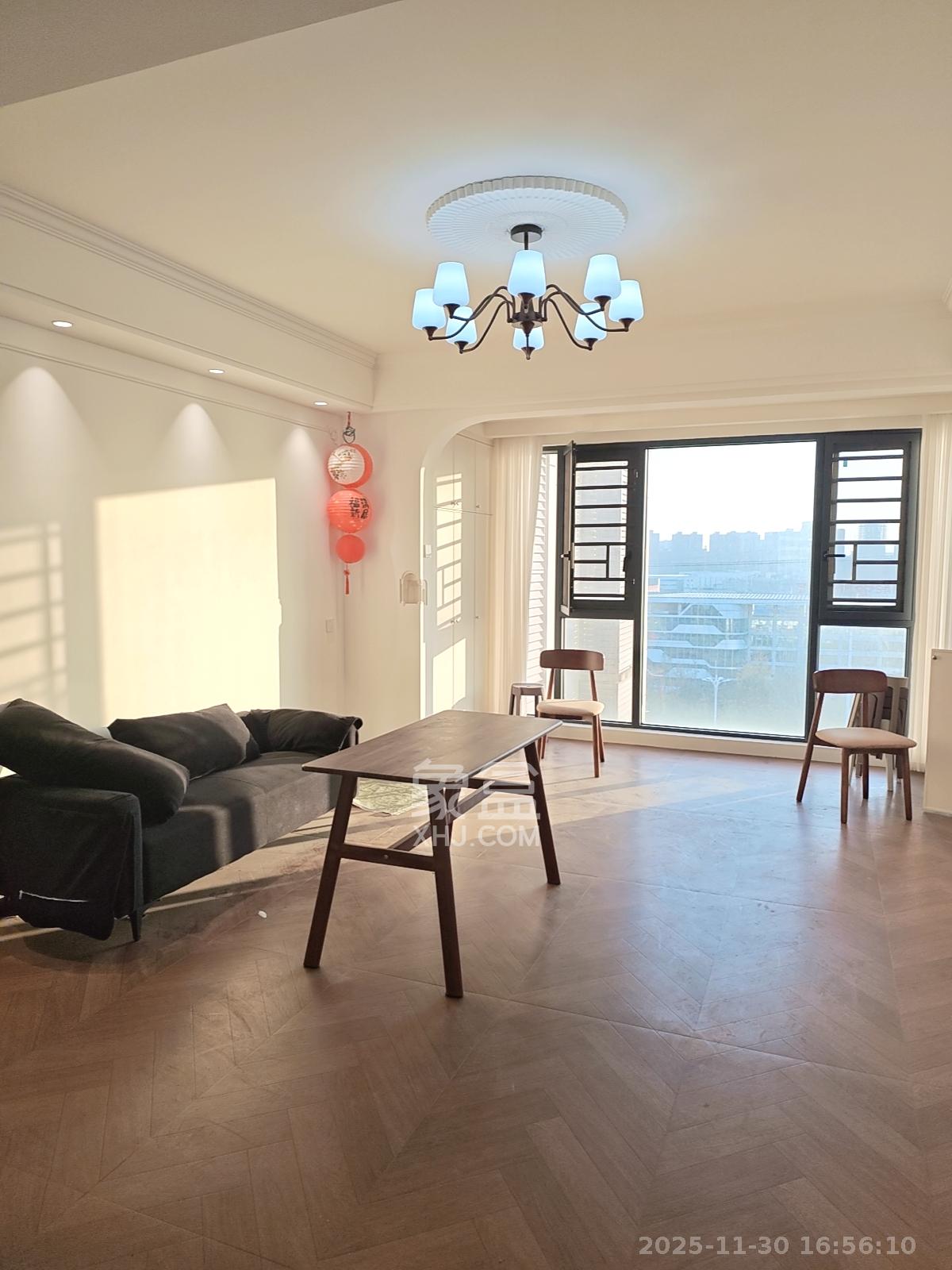 麓谷山湖郡  4室2厅2卫    3100.0元/月室内图