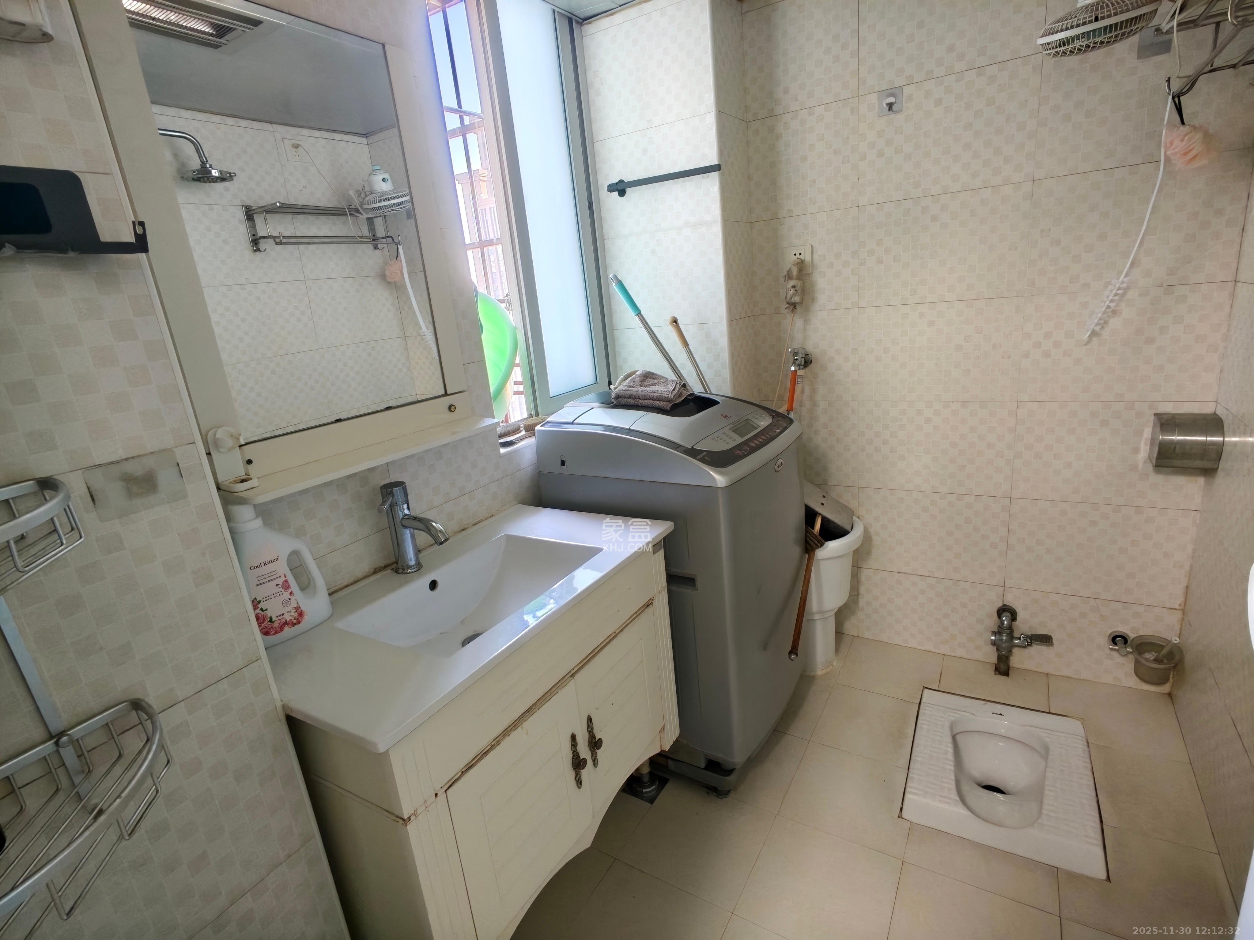 巧克力空间（建鸿达现代大厦）  3室1厅1卫    2300.0元/月室内图