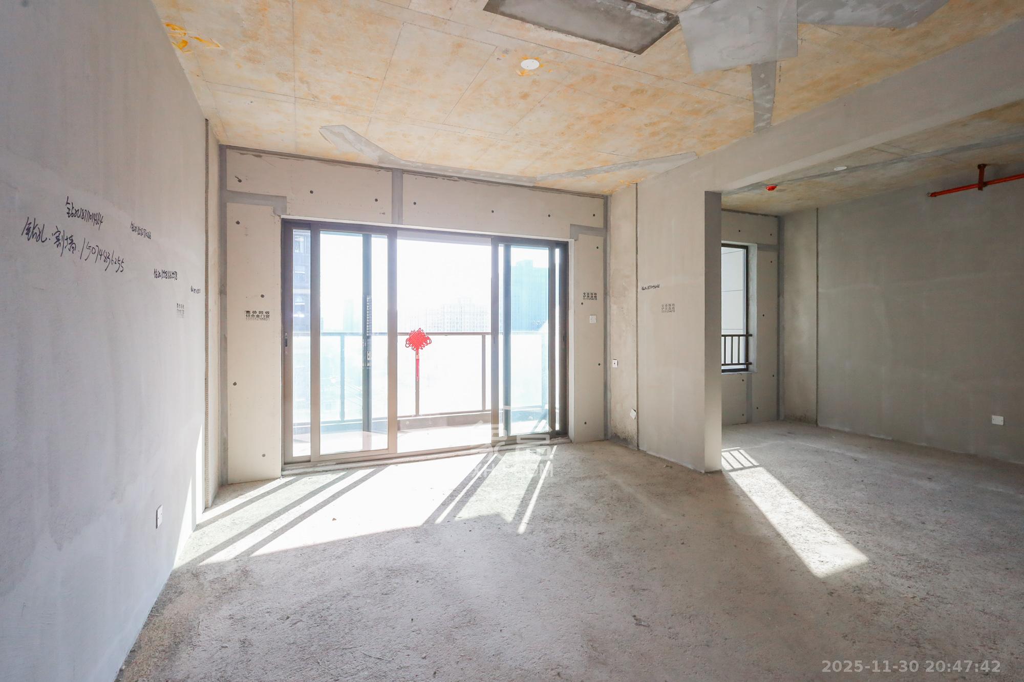 正荣滨江紫阙台  4室2厅3卫    165.0万