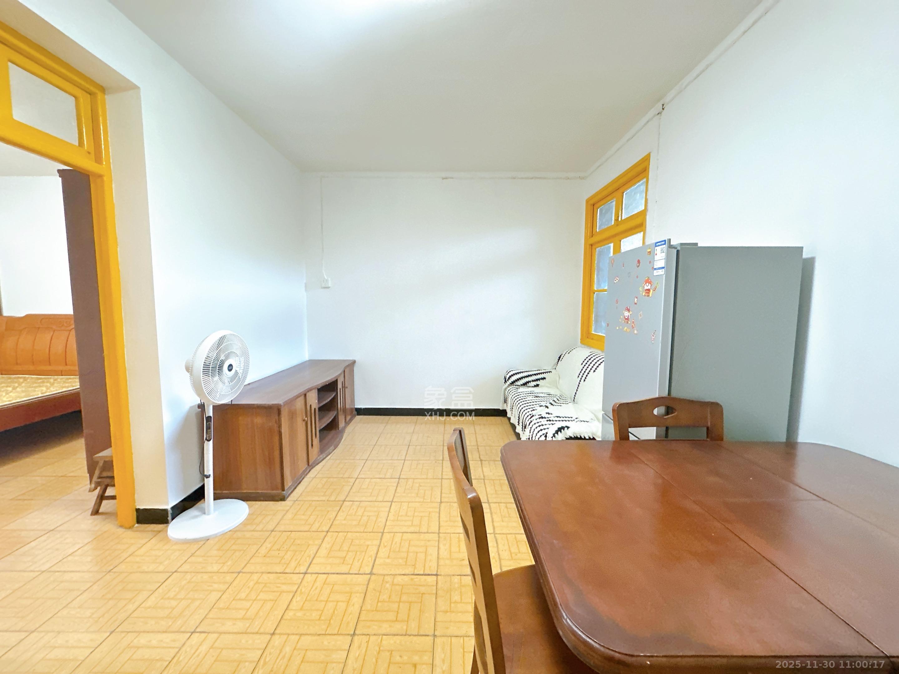 东风一村社区房（王家垅）  2室1厅1卫    1199.0元/月室内图