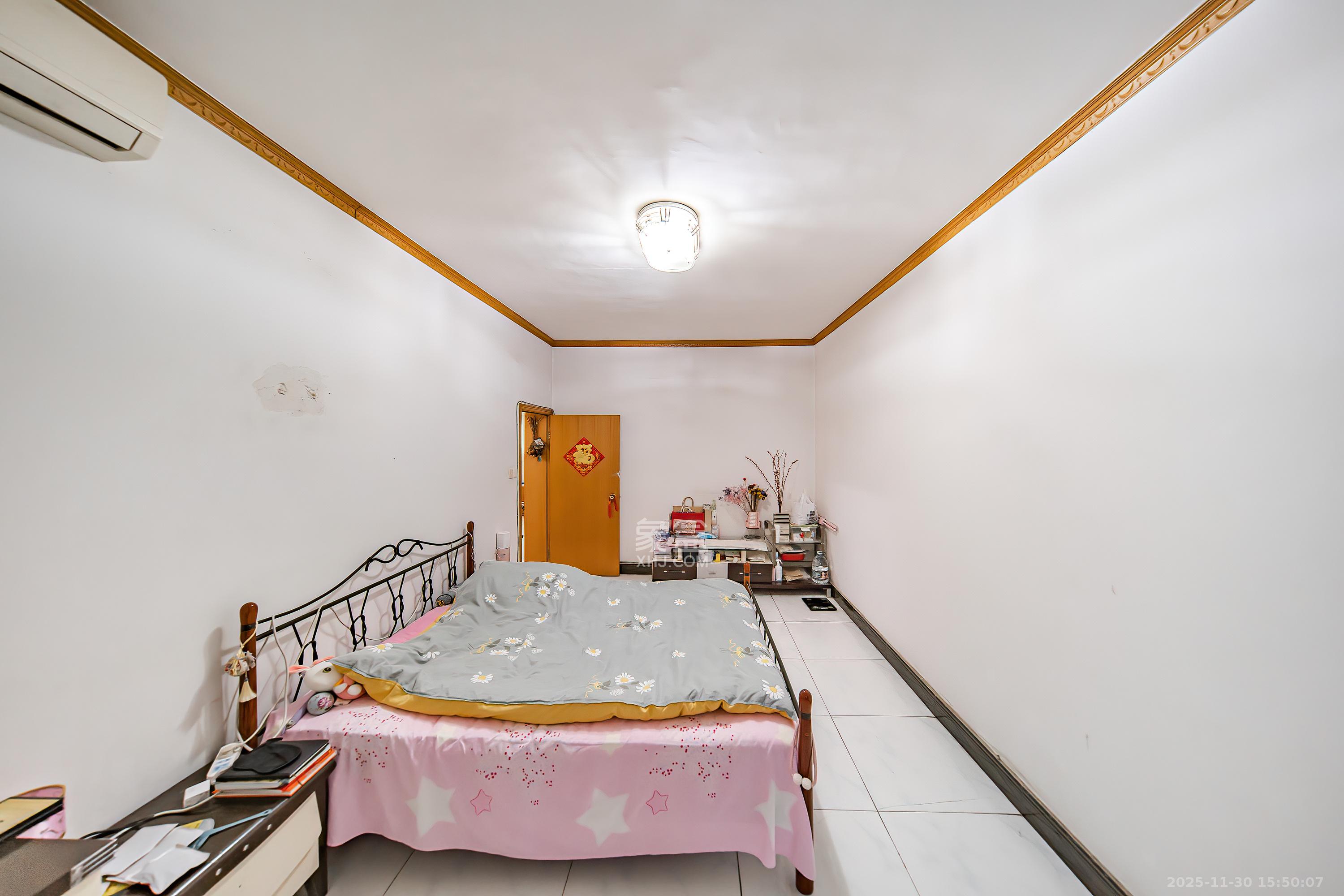 东风二村机电宿舍  2室1厅1卫    40.0万卧室