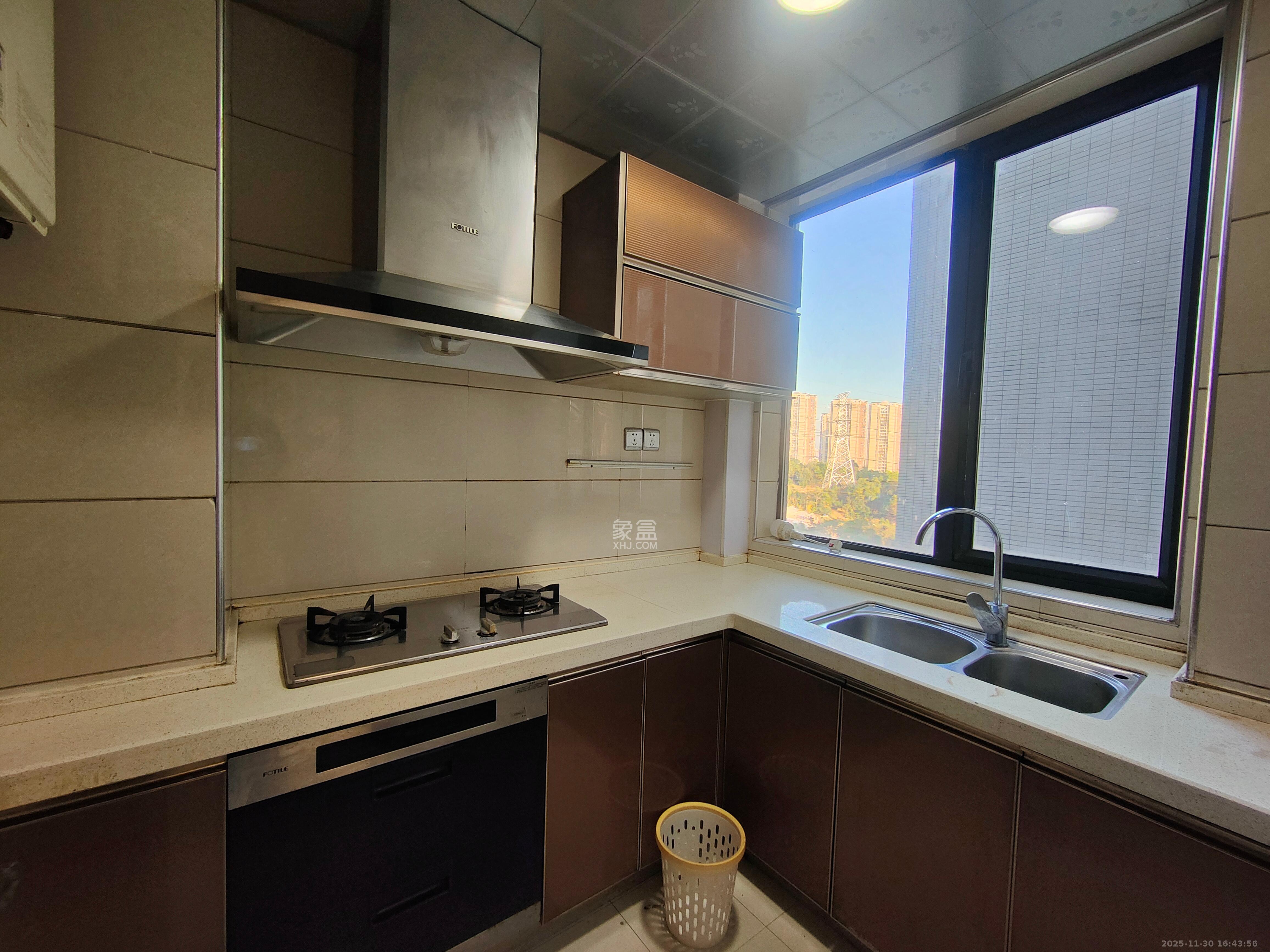 莱茵城 3室2厅1卫 2000.0元/月 莱茵城 3室2厅1卫 2000.0元/月室内图