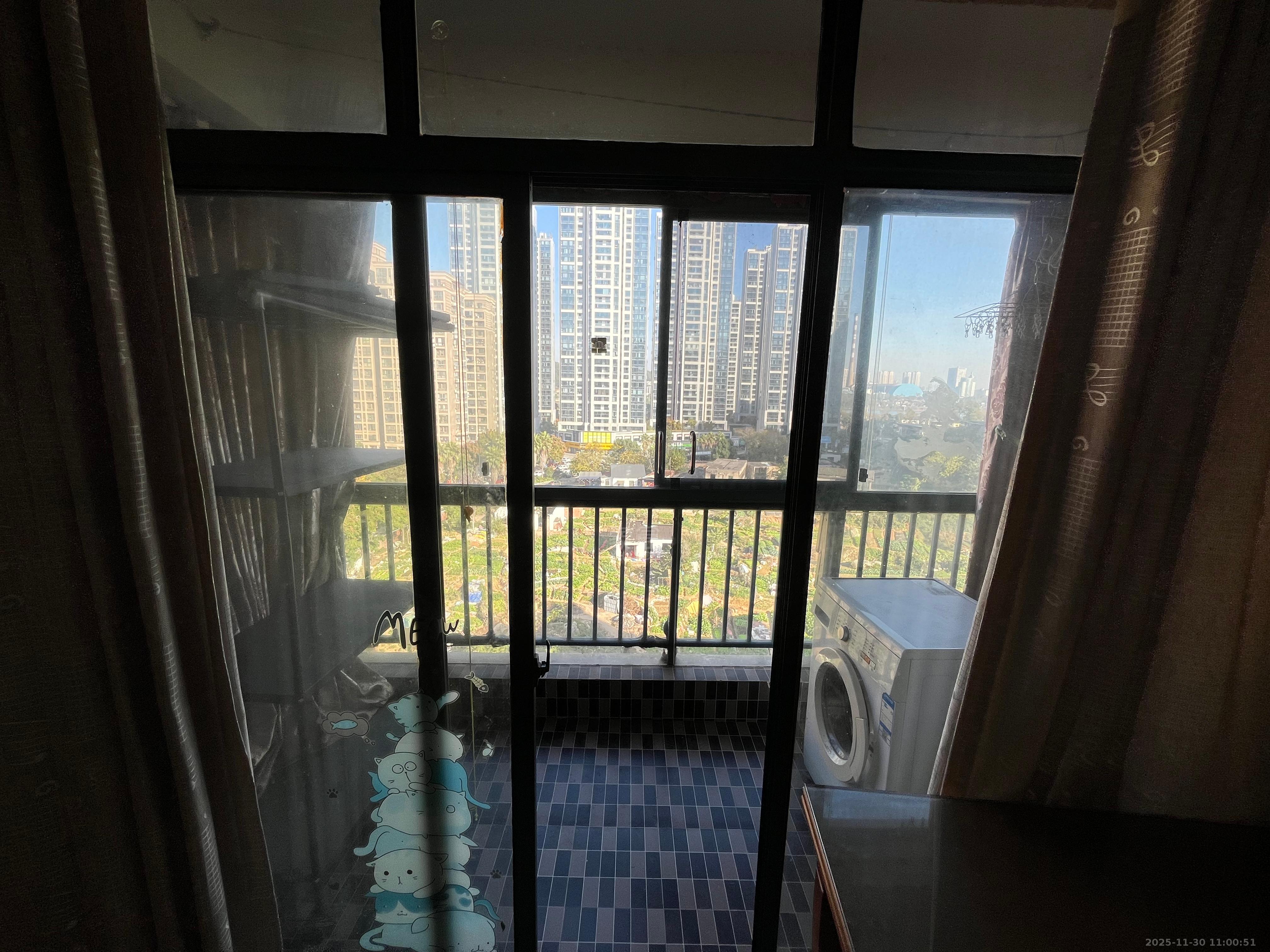 尚格名城向左向右  1室1厅1卫    800.0元/月室内图