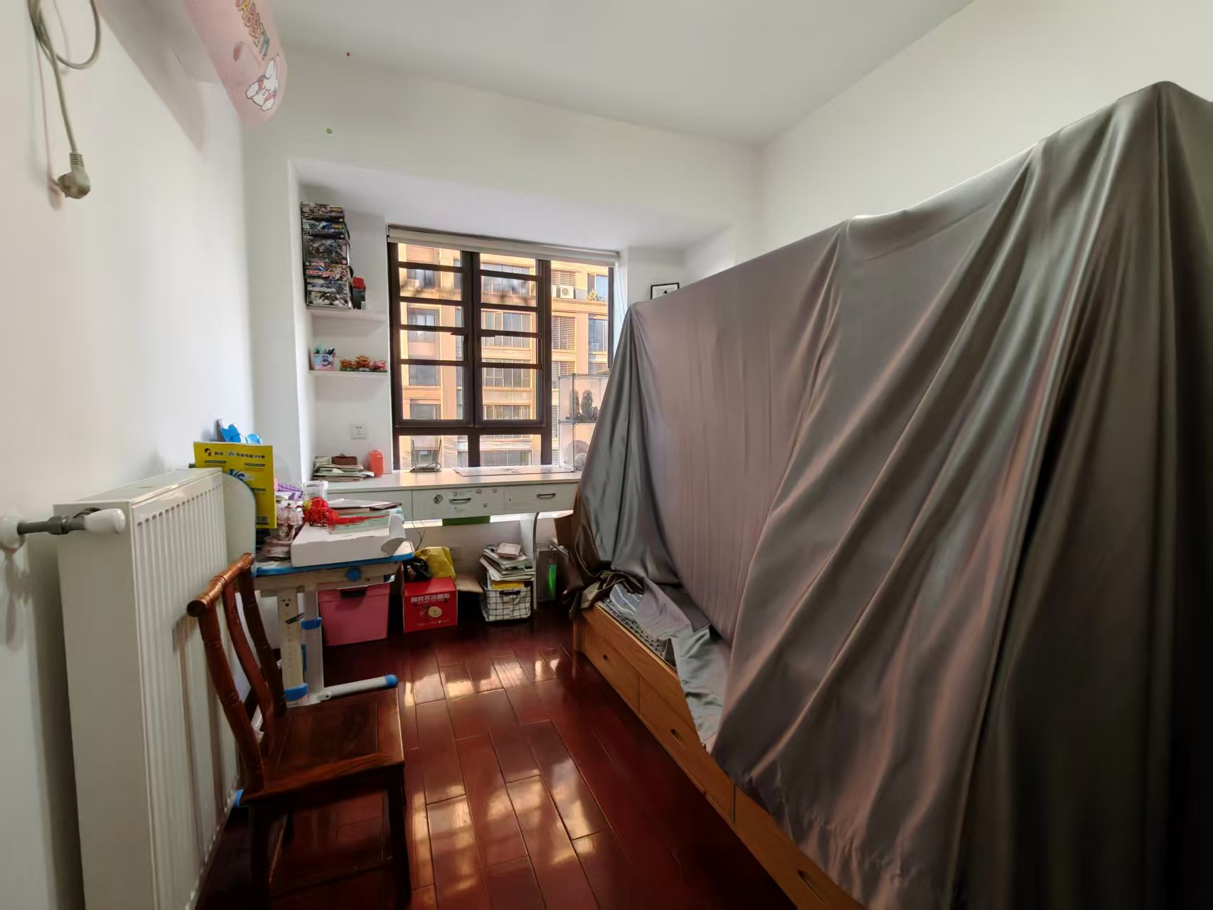 佳兆业金域天下二期  4室2厅2卫    75.0万室内图