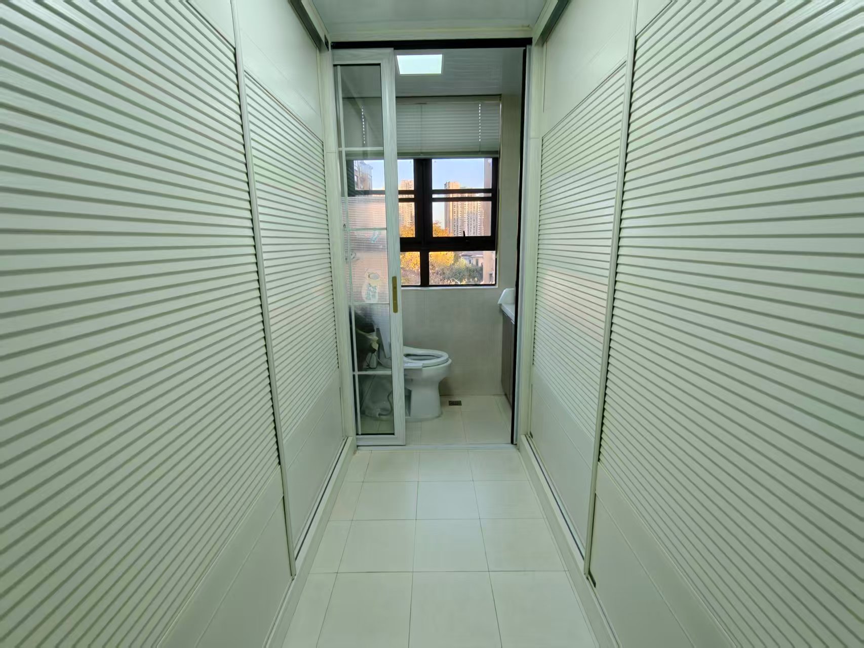 佳兆业金域天下二期  4室2厅2卫    75.0万室内图