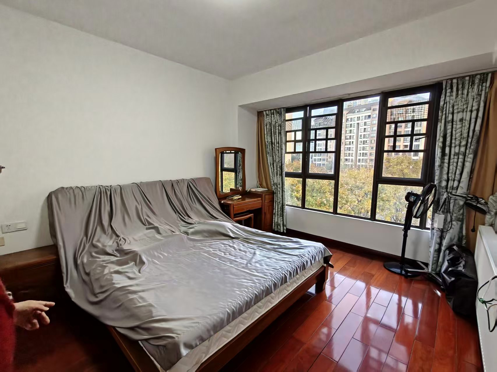 佳兆业金域天下二期  4室2厅2卫    75.0万室内图