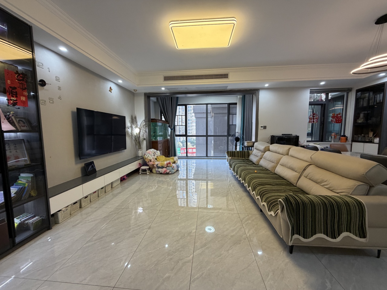 山水豪庭  4室2厅2卫    79.8万