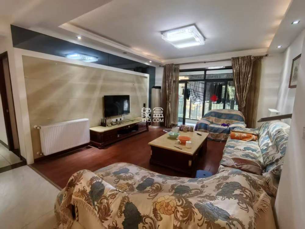 新桂广场  3室2厅2卫    54.8万