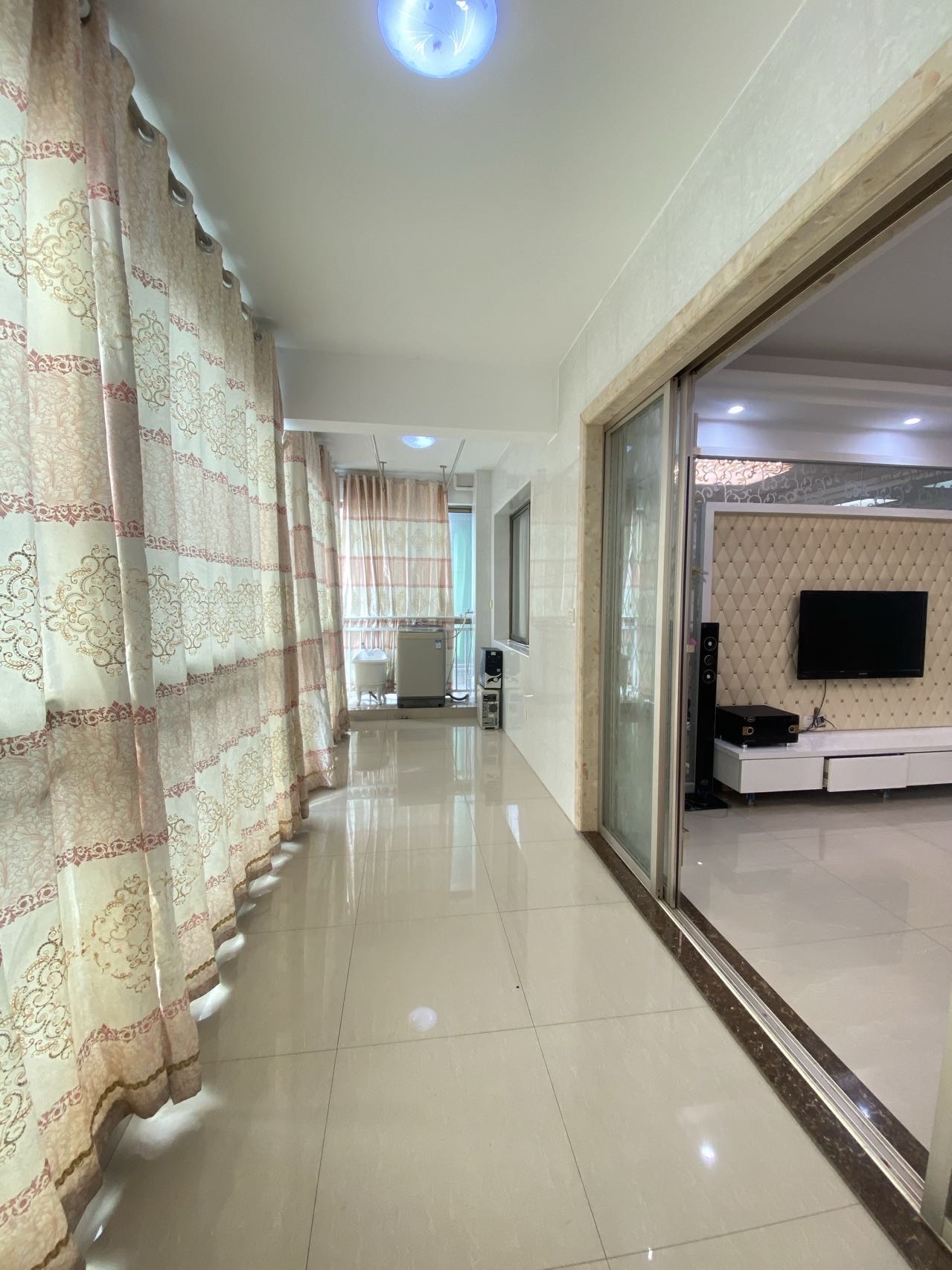 华亿明珠 3室2厅2卫 2000.0元/月 华亿明珠 3室2厅2卫 2000.0元/月室内图