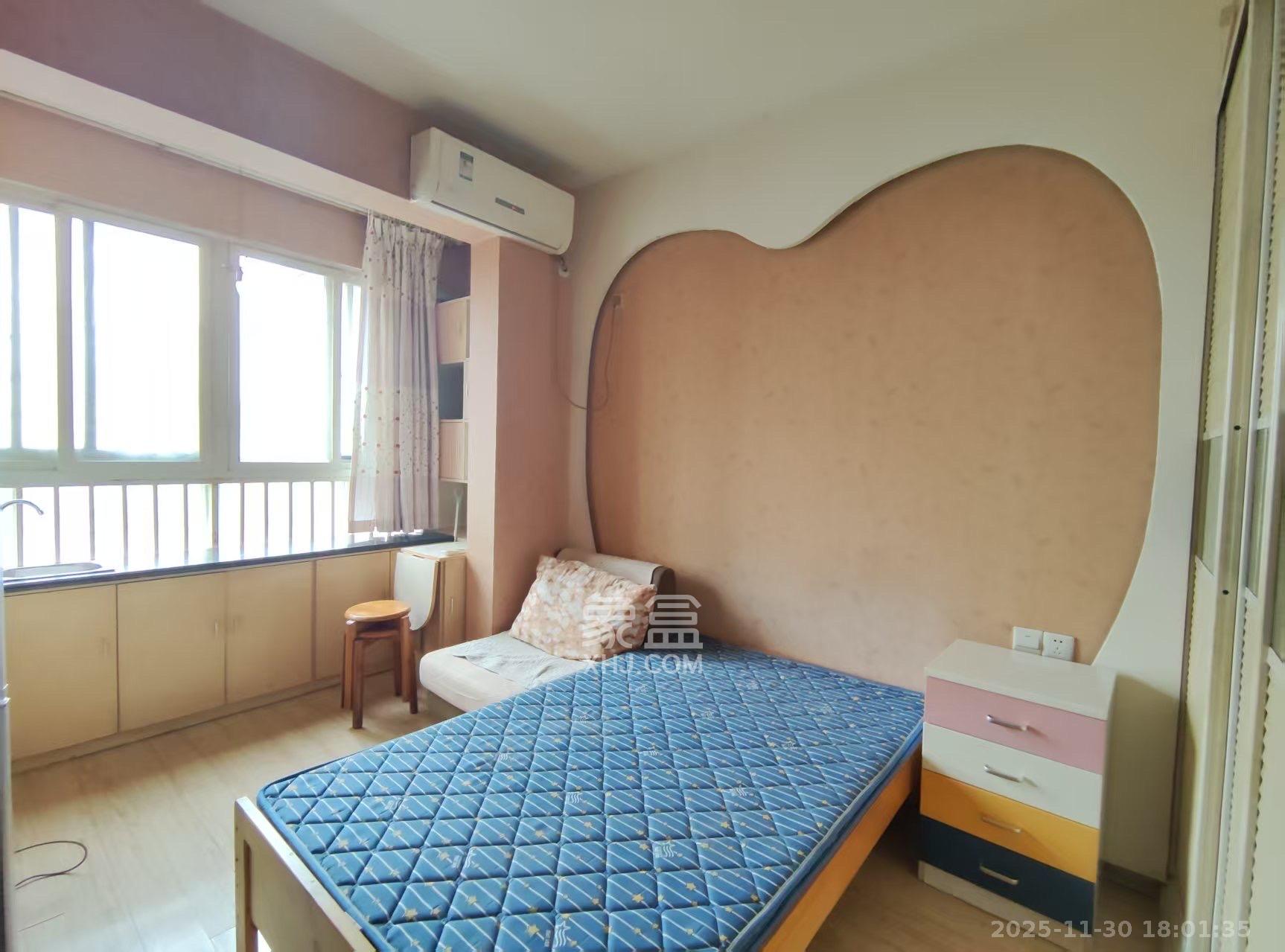 东方新世界  1室1厅1卫    1000.0元/月室内图