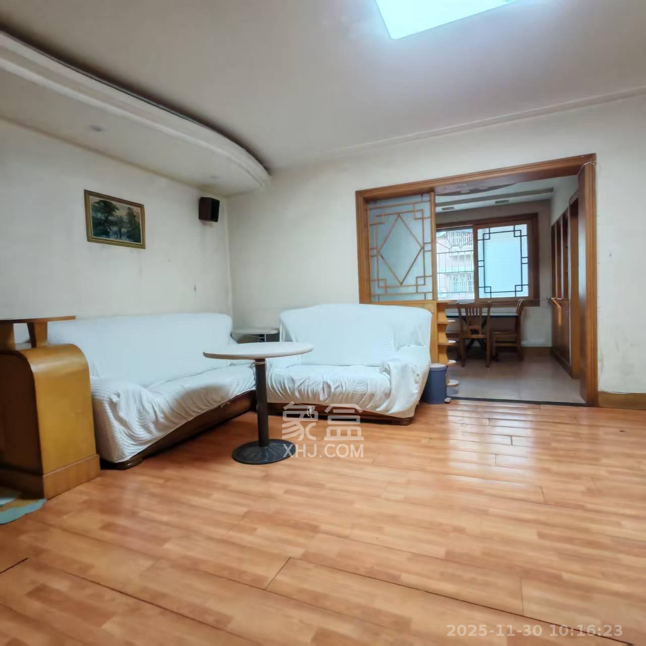 朝阳一、二村  2室1厅1卫    1900.0元/月