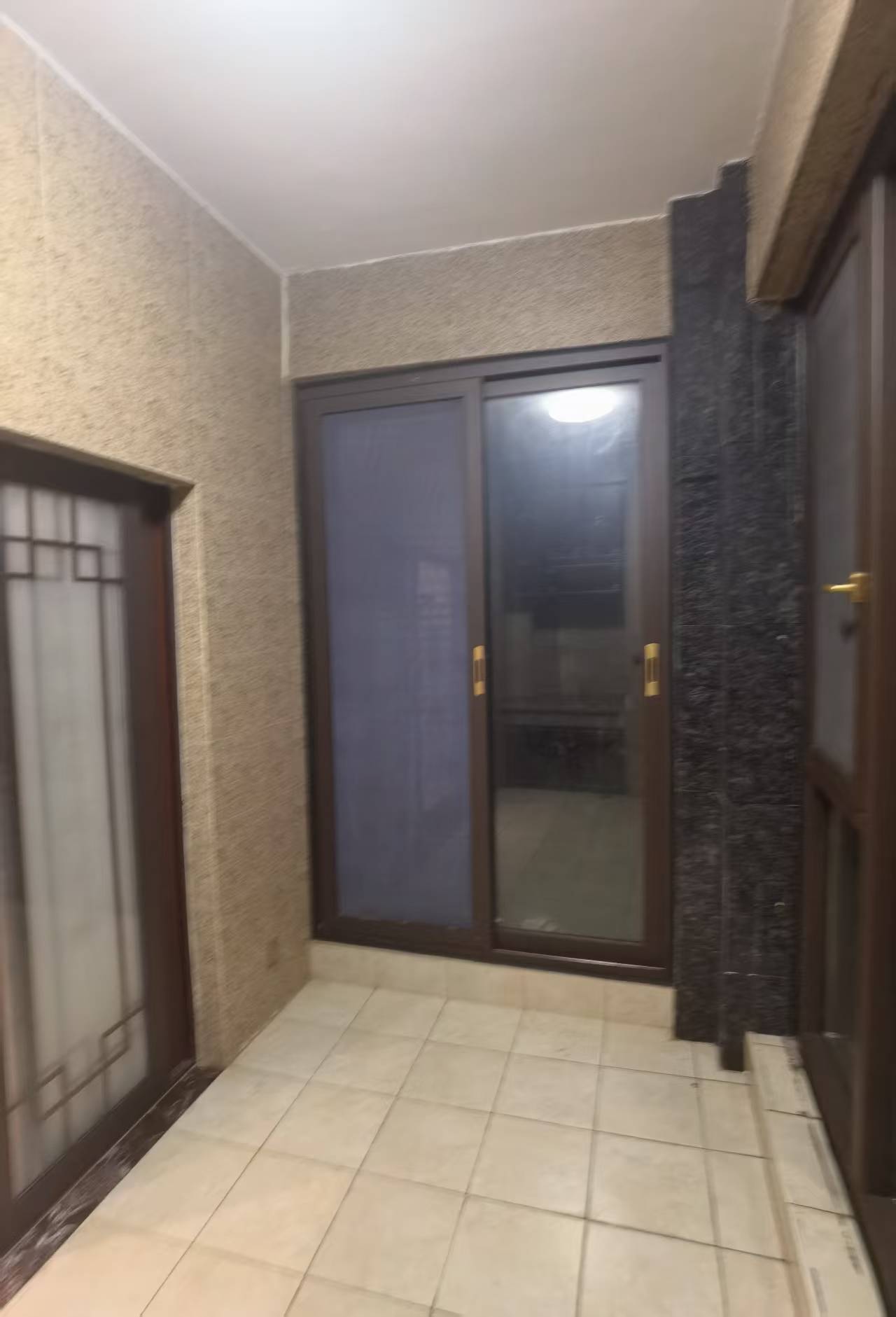 怡和湖城大境  3室2厅2卫    4300.0元/月室内图