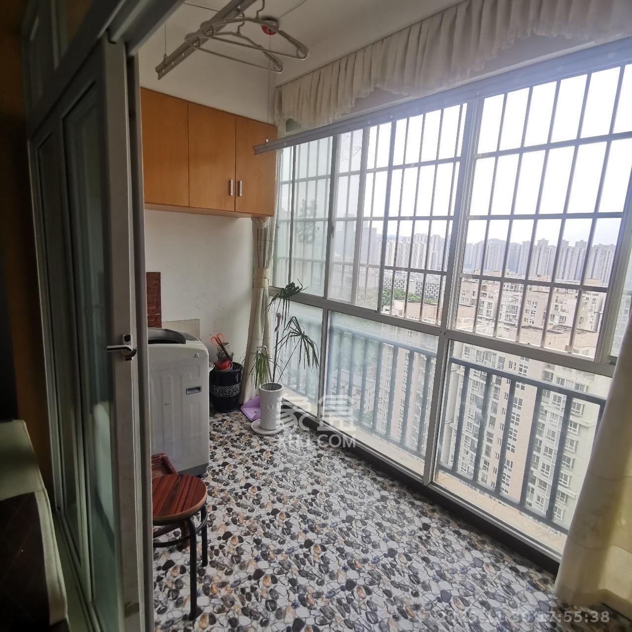 中房F联邦  3室2厅2卫    2500.0元/月室内图