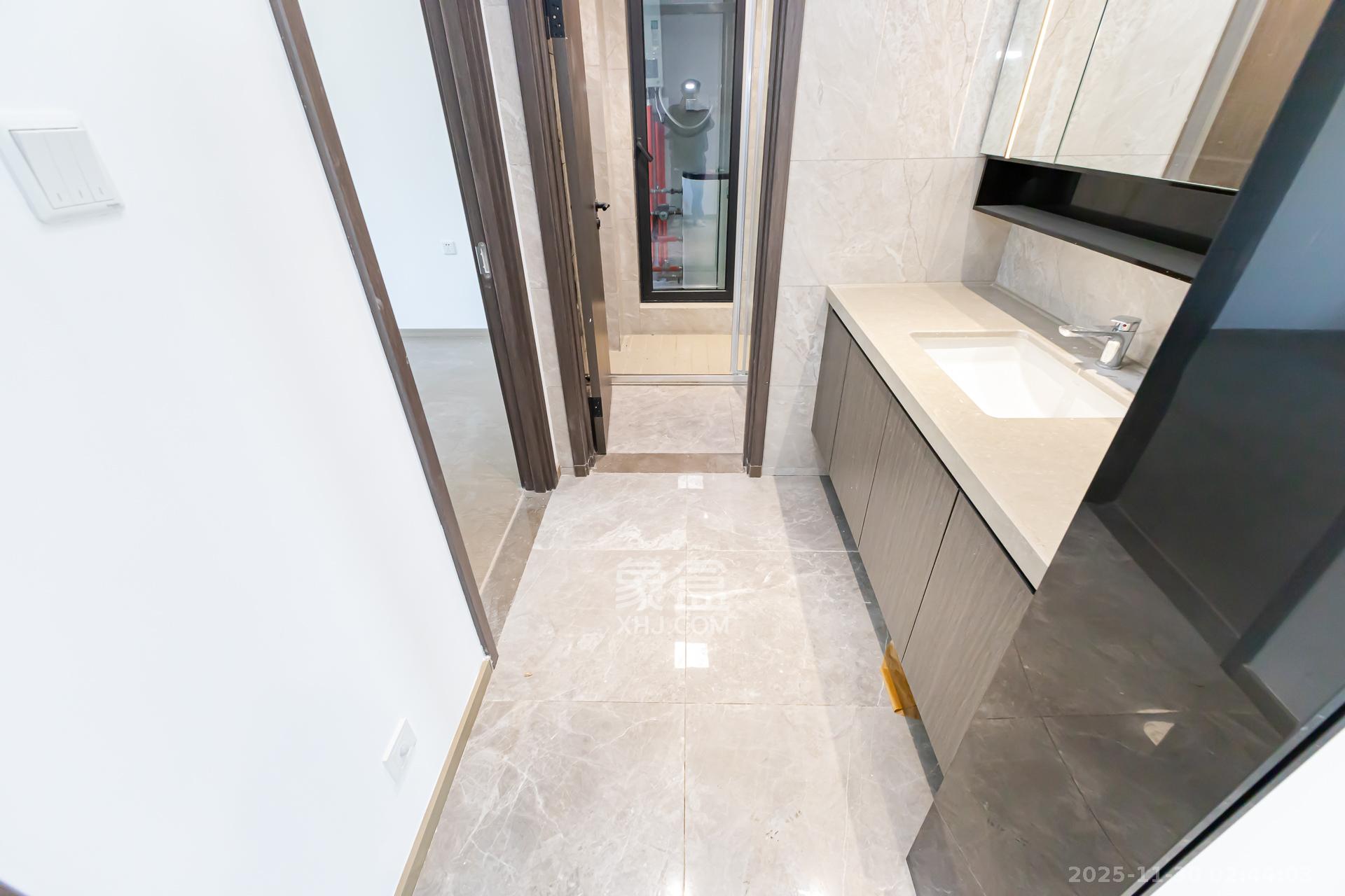 越秀湘江星汇城三期 4室2厅3卫 192.0万 越秀湘江星汇城三期 4室2厅3卫 192.0万卫生间