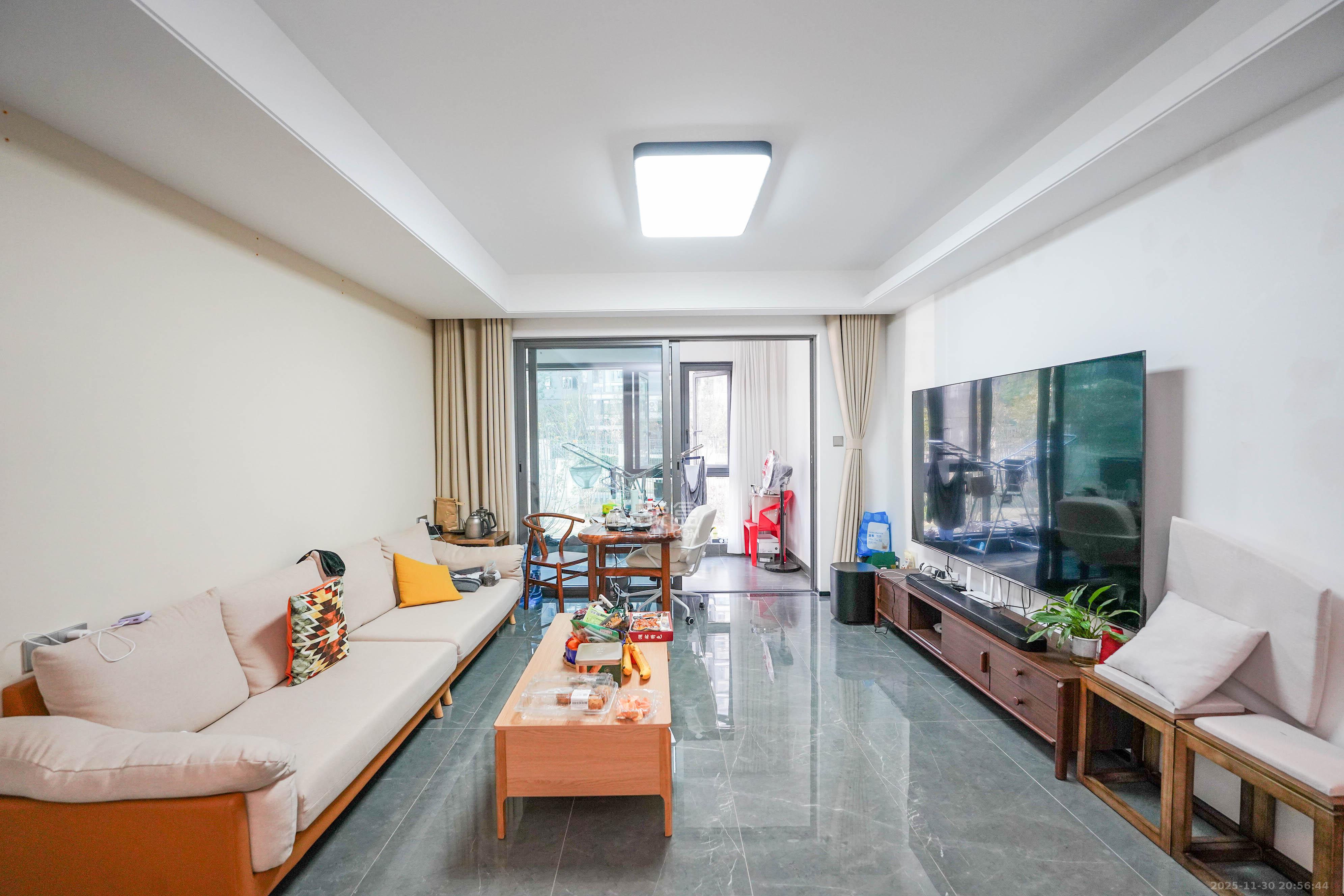 中海寰宇天下  4室2厅2卫    160.0万