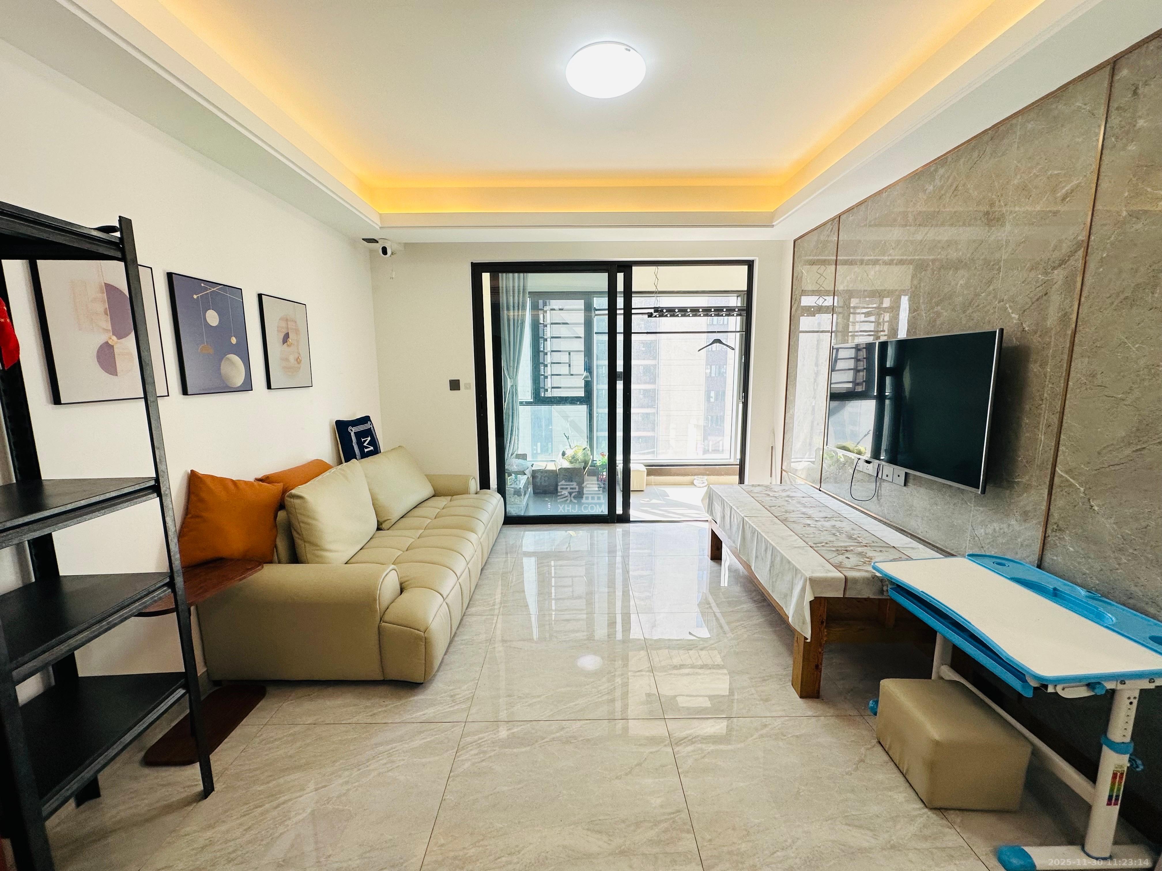 长沙美的麓府  3室2厅2卫    2500.0元/月