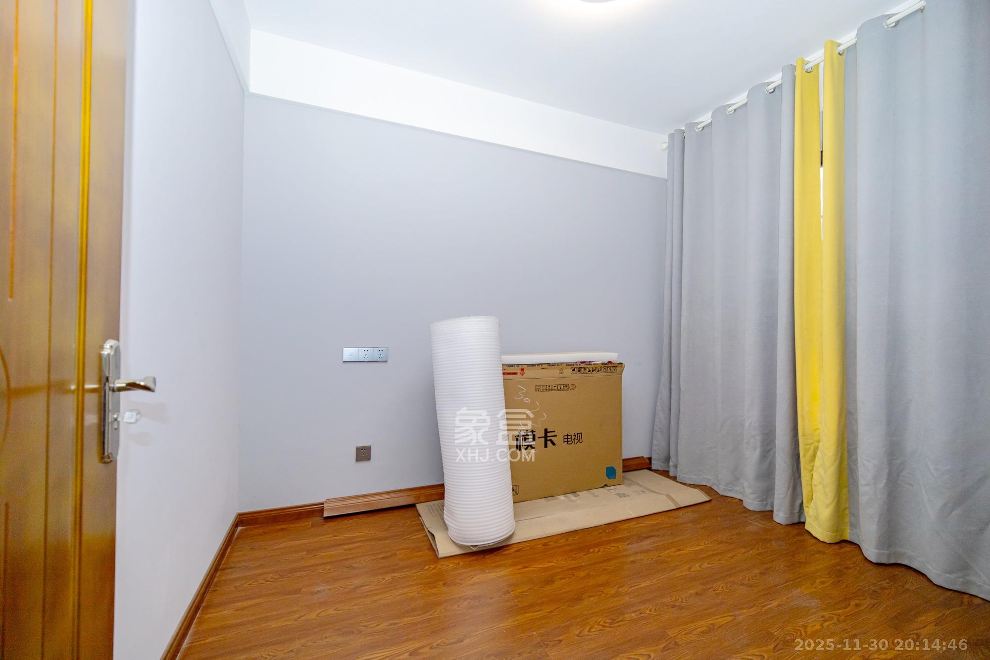 五矿沁园金城(春和景园) 1室0厅0卫 130.0万 五矿沁园金城(春和景园) 1室0厅0卫 130.0万卧室