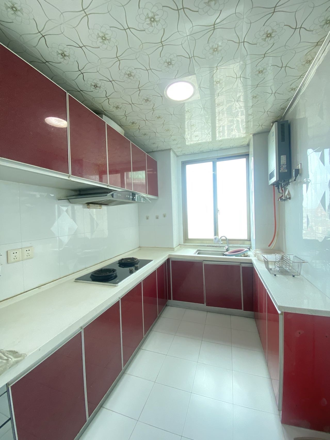 华亿明珠 3室2厅2卫 2000.0元/月 华亿明珠 3室2厅2卫 2000.0元/月室内图