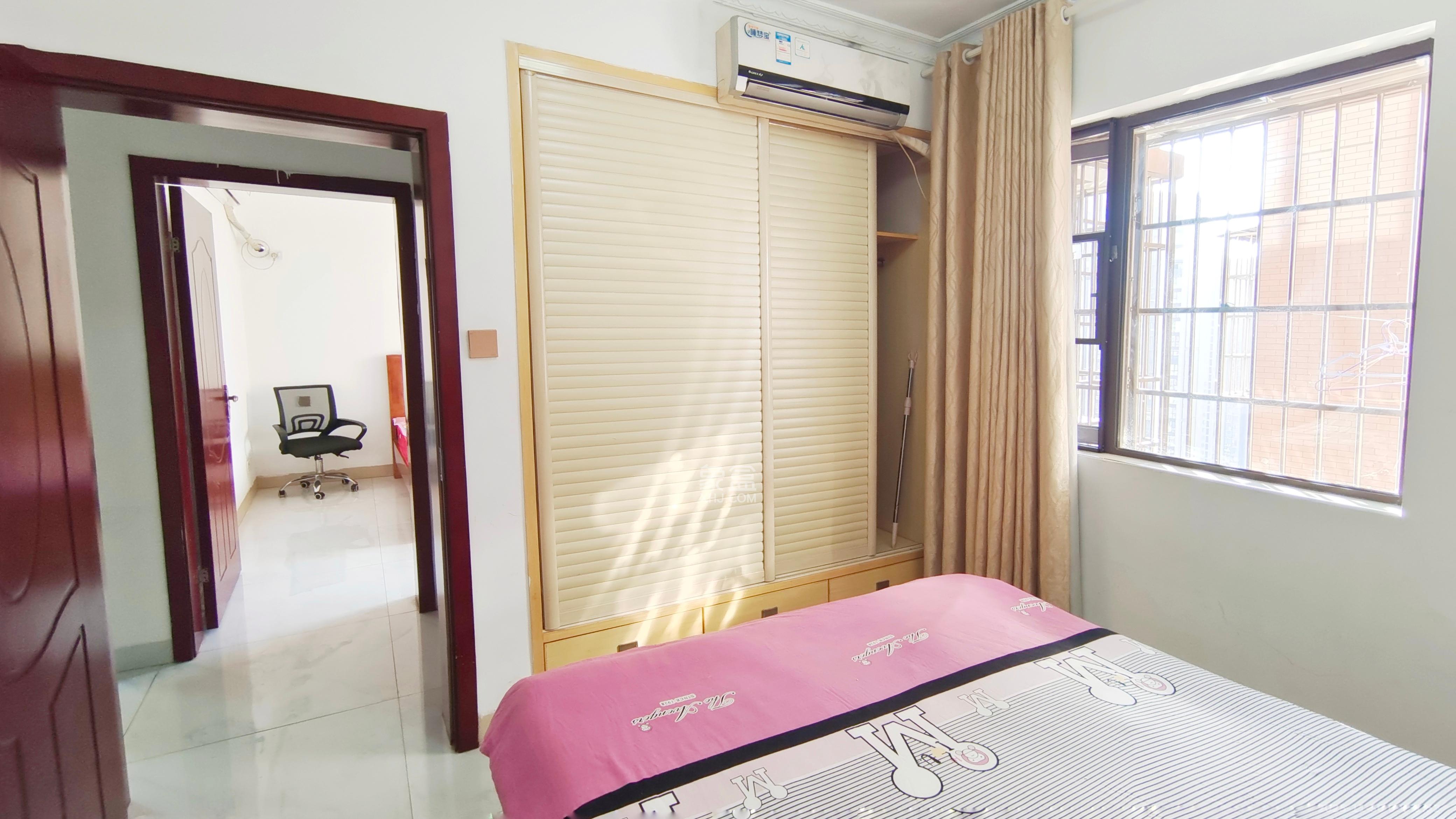 同鑫家园  2室1厅1卫    2200.0元/月室内图