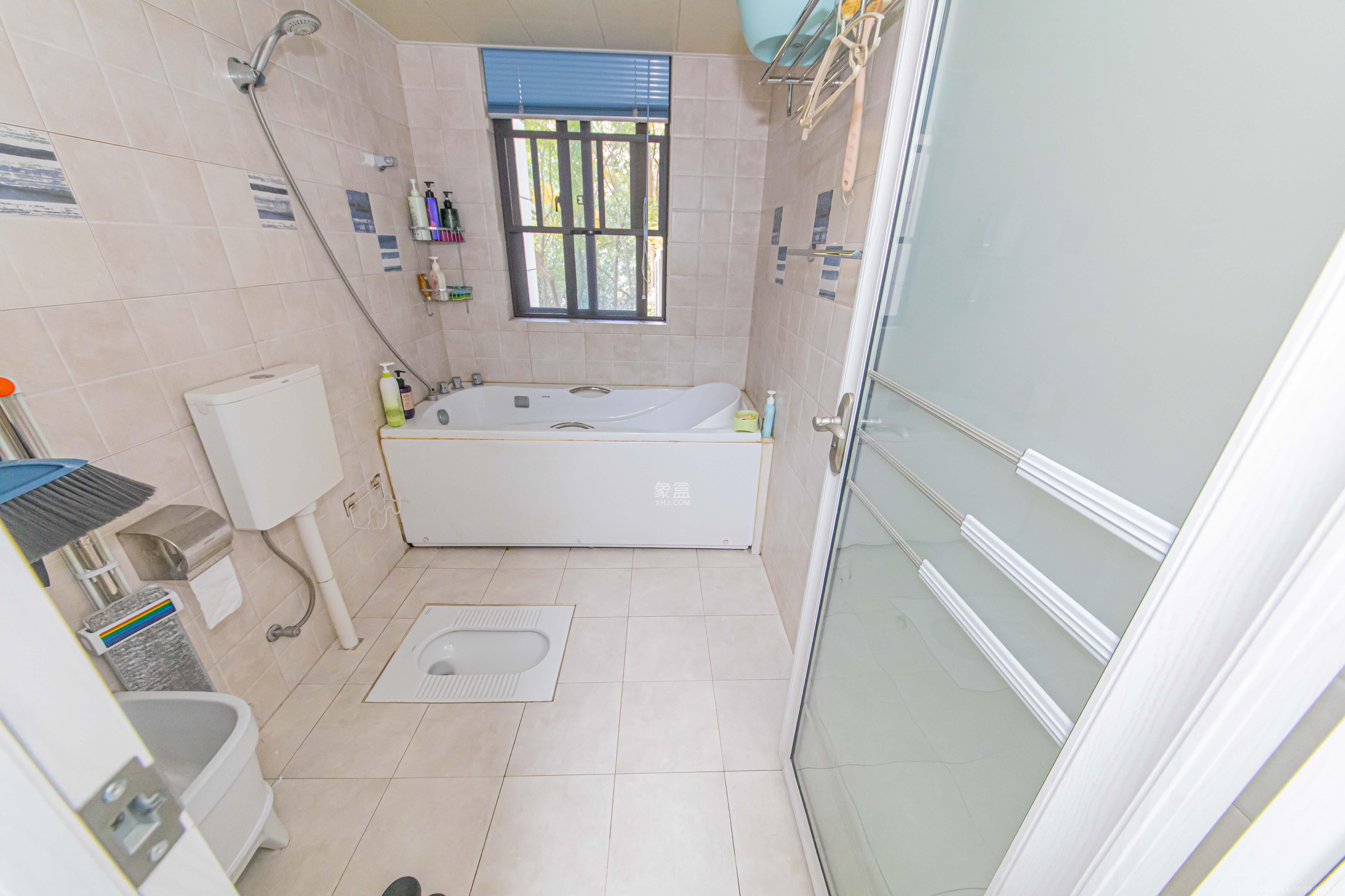 鑫远悦城(鑫远悦时代) 3室2厅1卫 105.0万 鑫远悦城(鑫远悦时代) 3室2厅1卫 105.0万卫生间