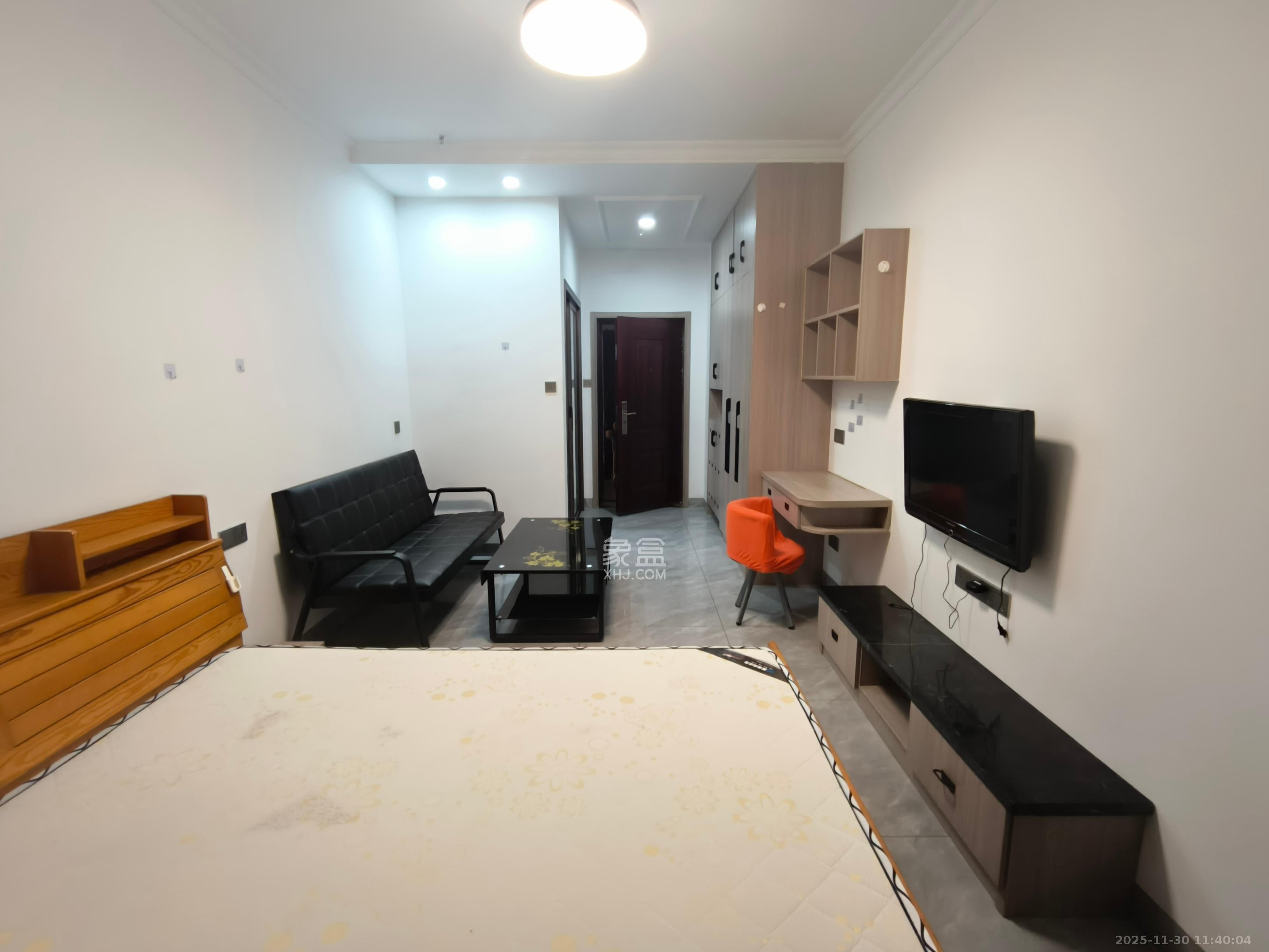 欣积福湾七期 1室1厅1卫 19.8万 欣积福湾七期 1室1厅1卫 19.8万客厅