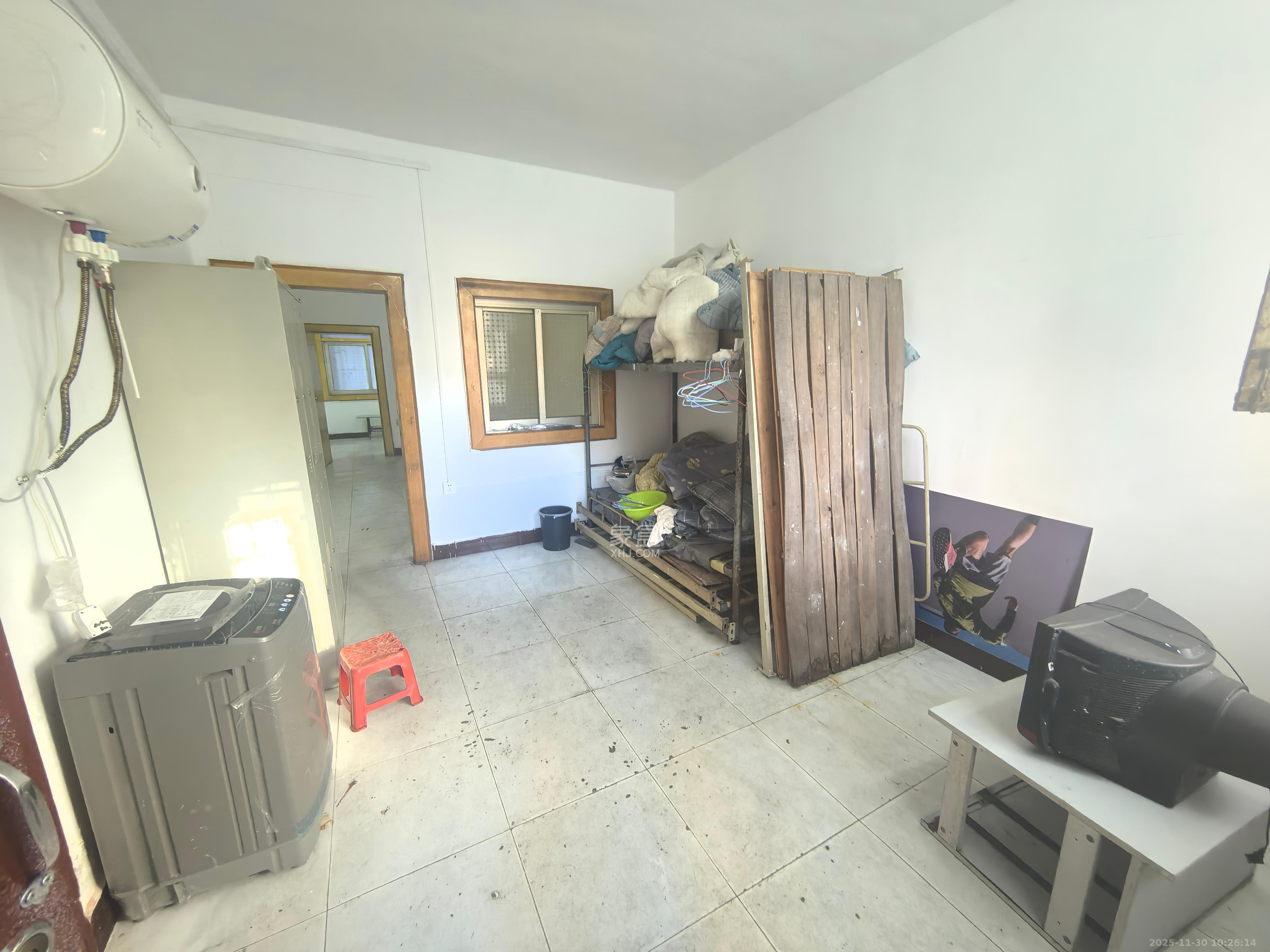 西长街散盘  1室2厅1卫    1200.0元/月