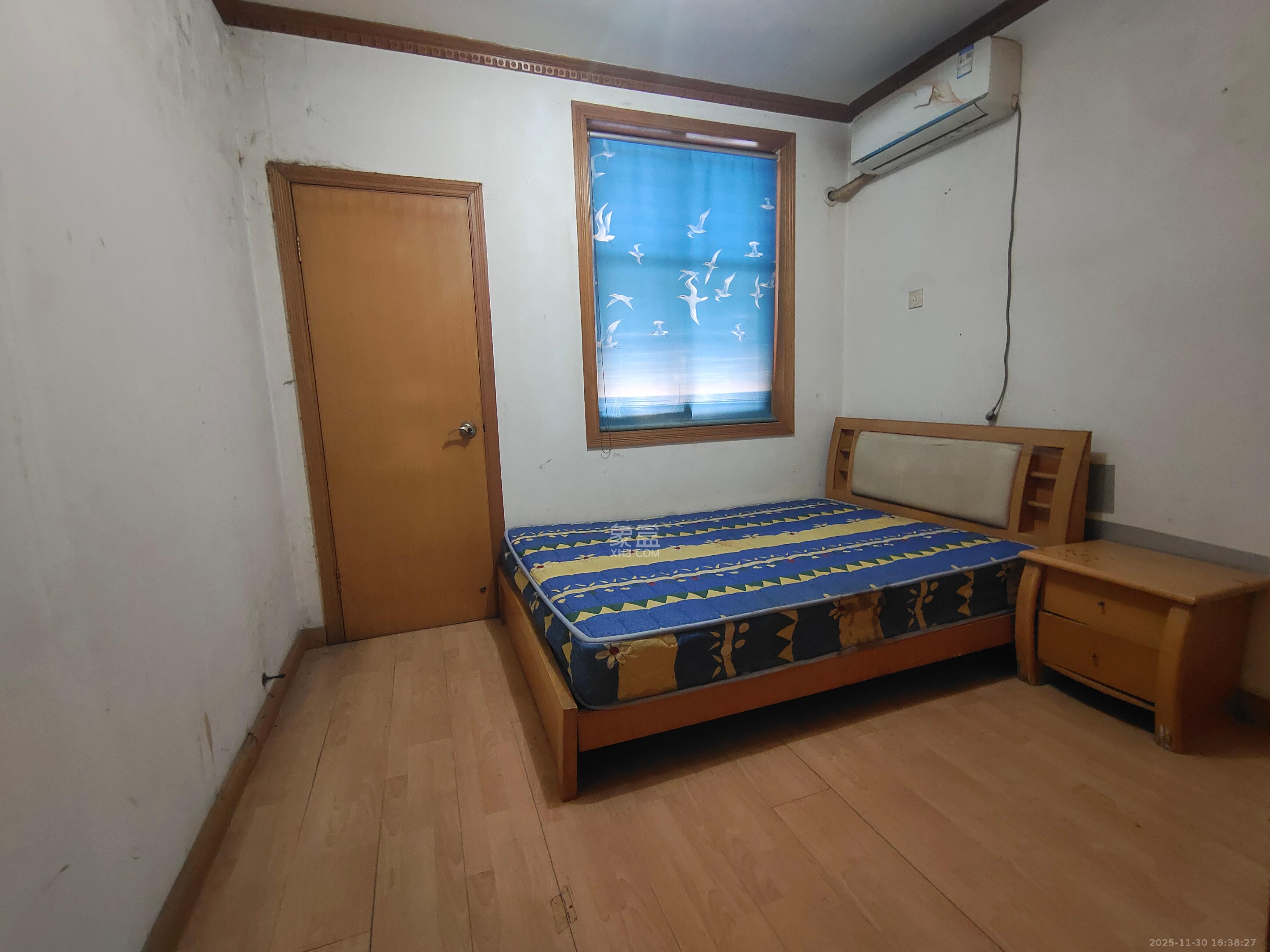 狮子山二片  3室2厅1卫    1500.0元/月