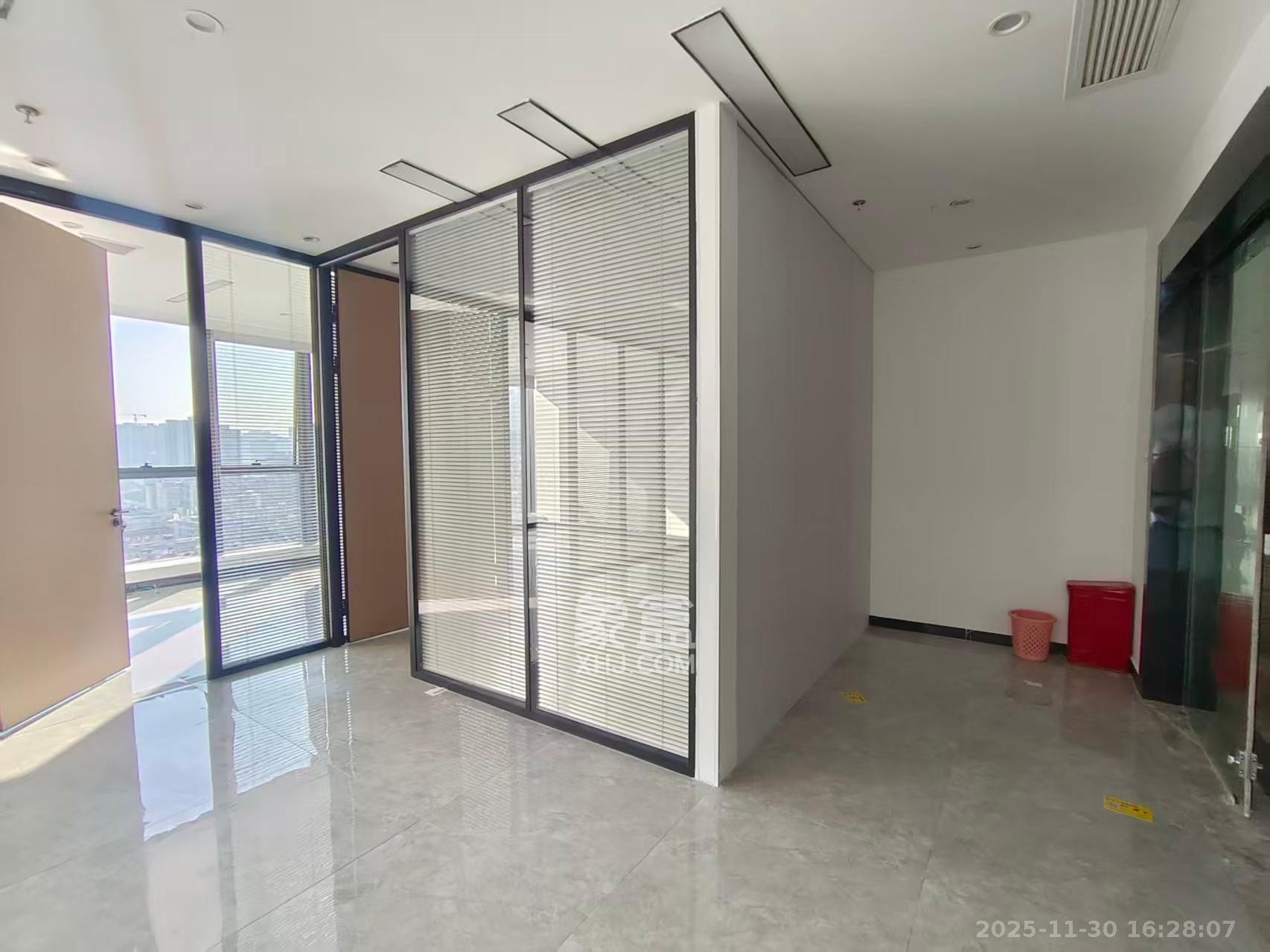 长房时代天地   108.8㎡      6500.0元/月室内图