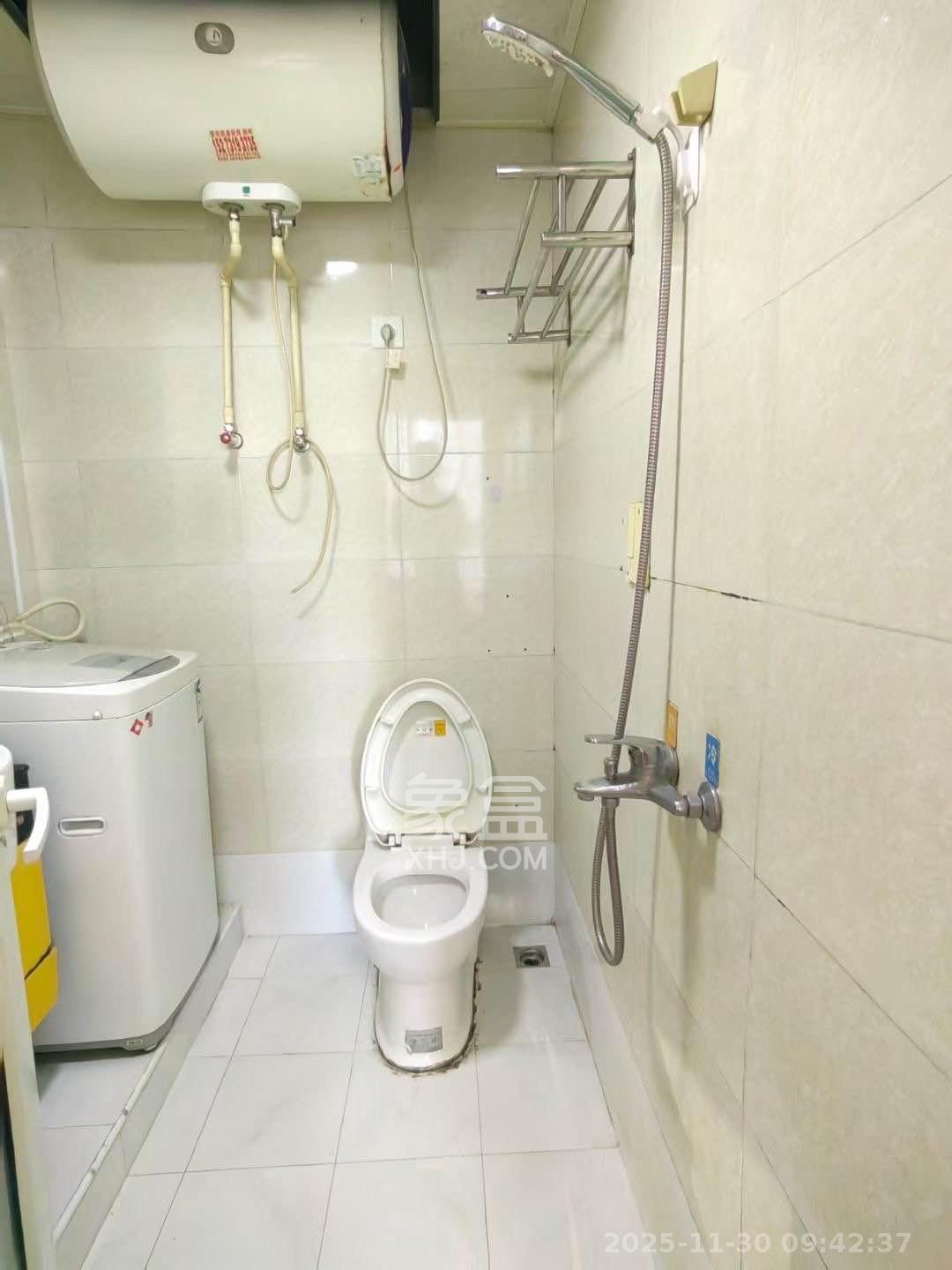 融圣国际 1室1厅1卫 1500.0元/月 融圣国际 1室1厅1卫 1500.0元/月室内图