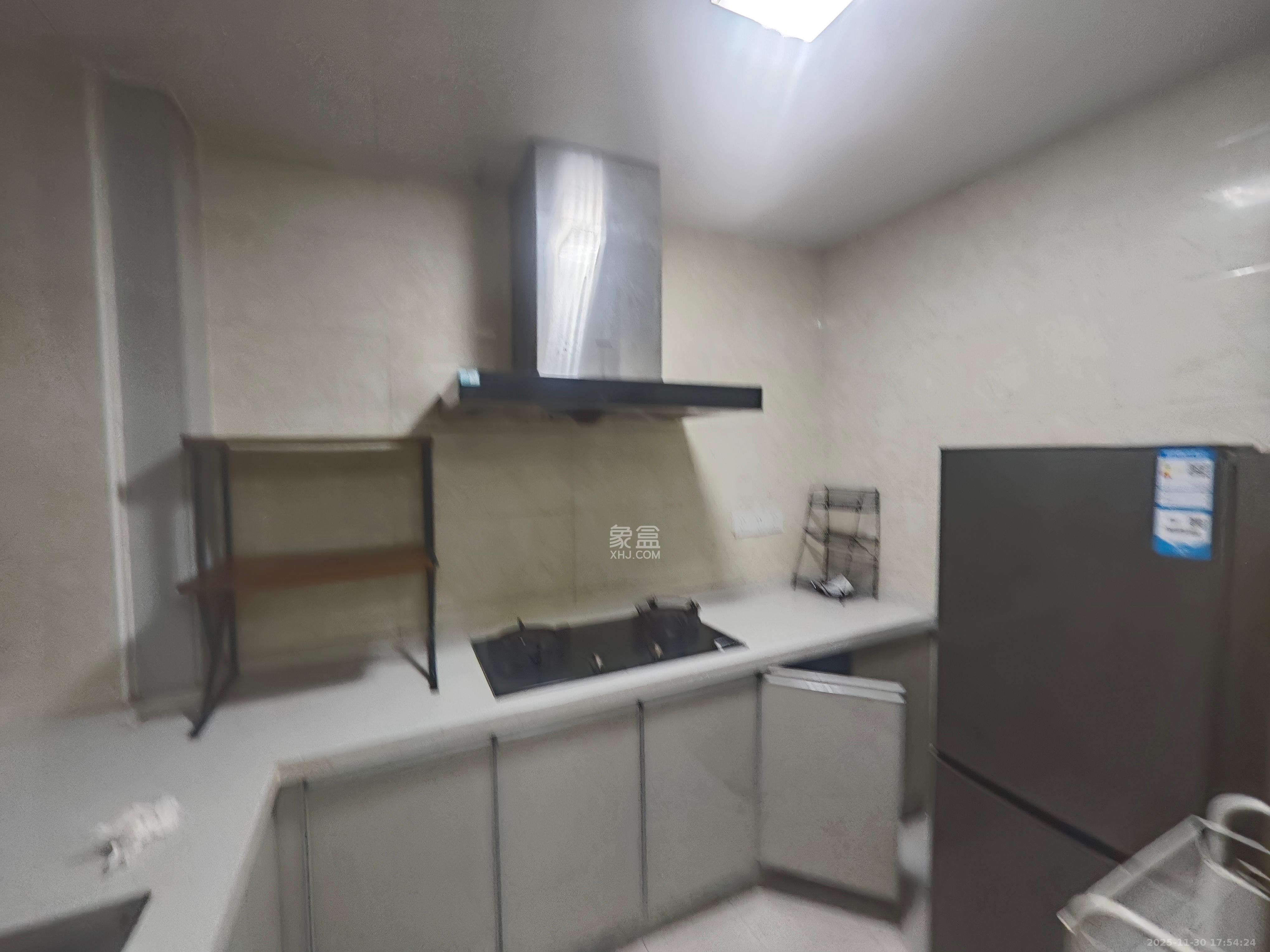 建发央著 3室2厅2卫 3300.0元/月 建发央著 3室2厅2卫 3300.0元/月室内图