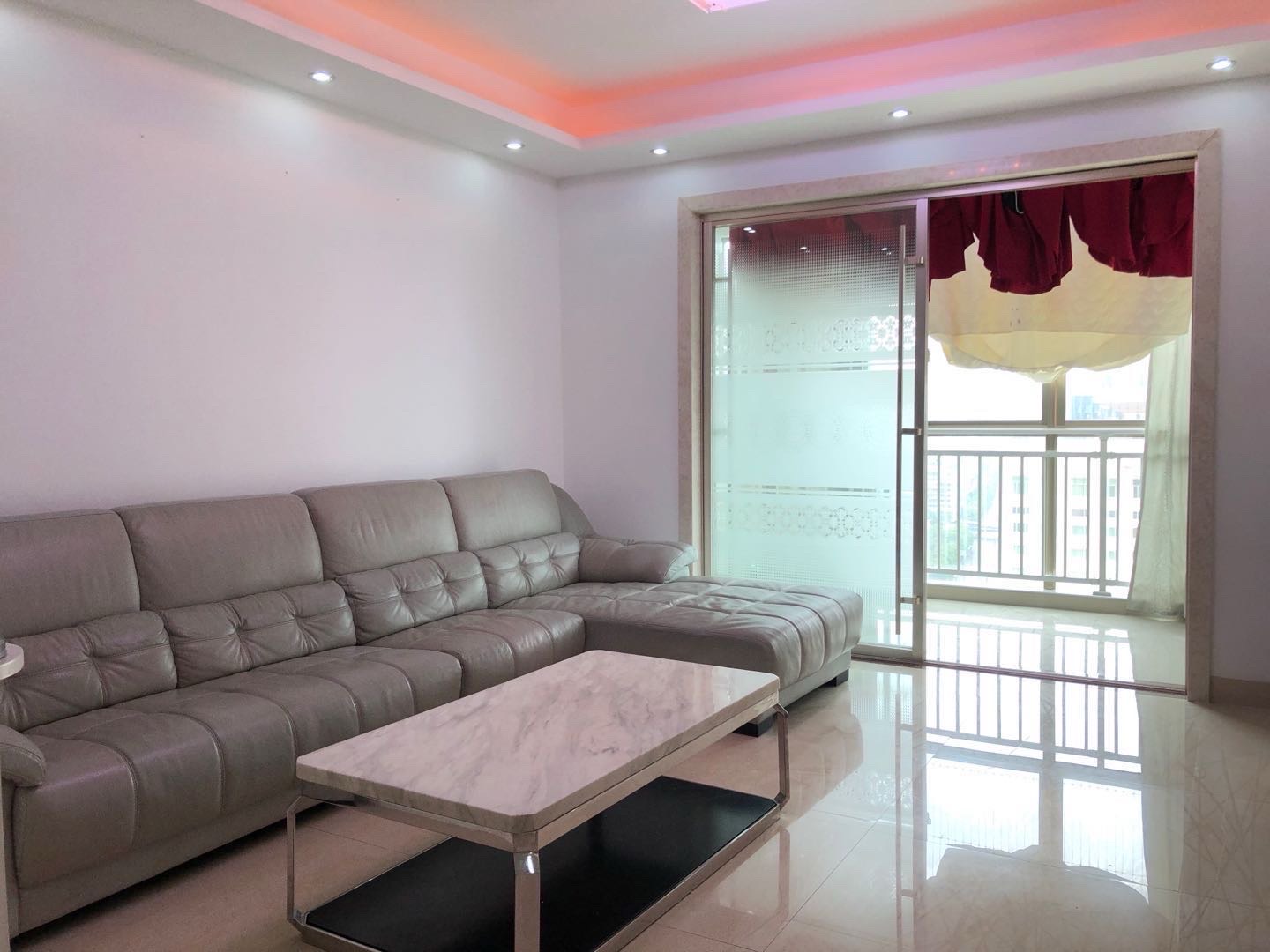 华亿明珠  3室2厅2卫    2000.0元/月室内图