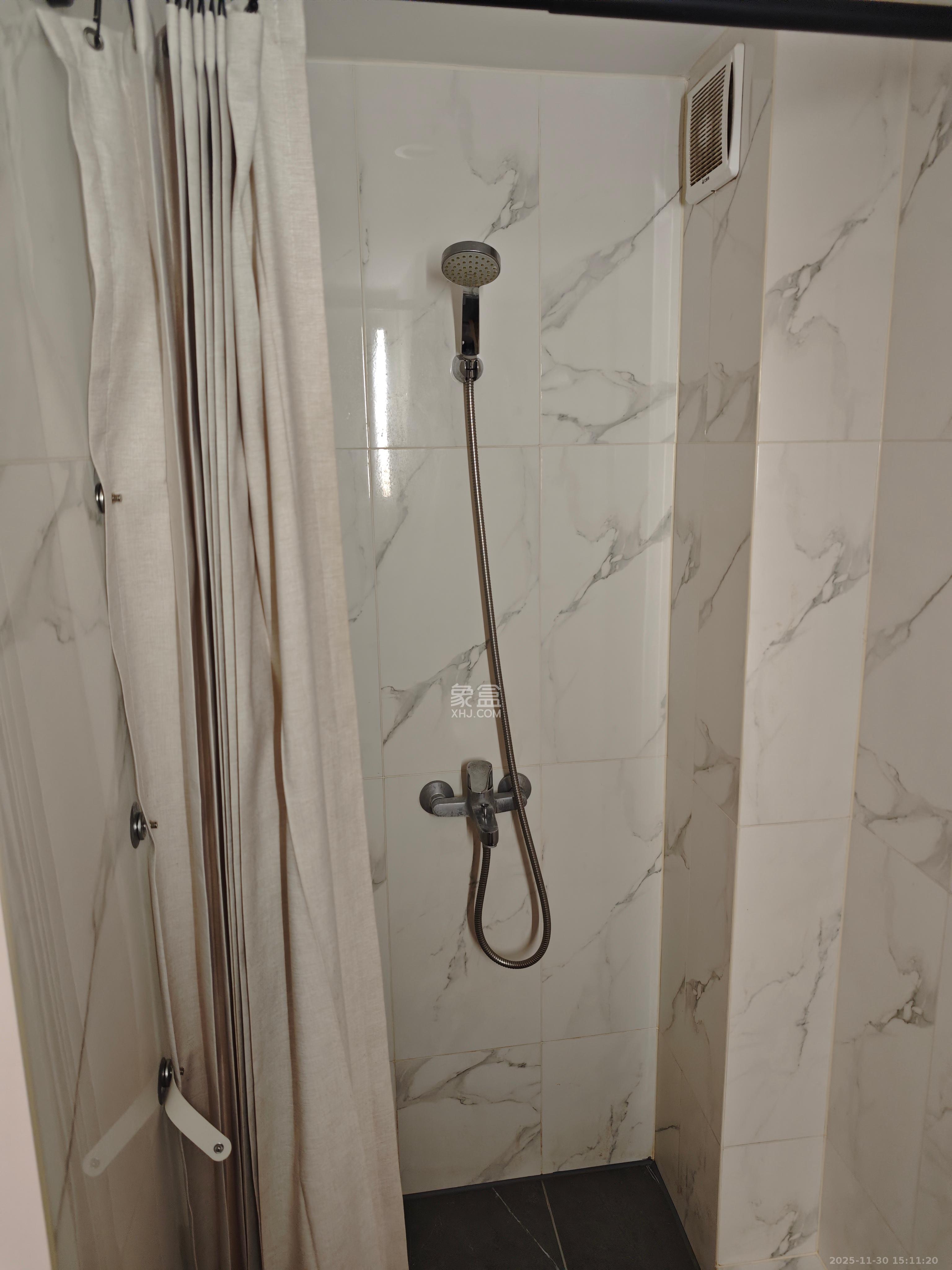 达美寰宇中心 2室1厅1卫 2500.0元/月 达美寰宇中心 2室1厅1卫 2500.0元/月室内图