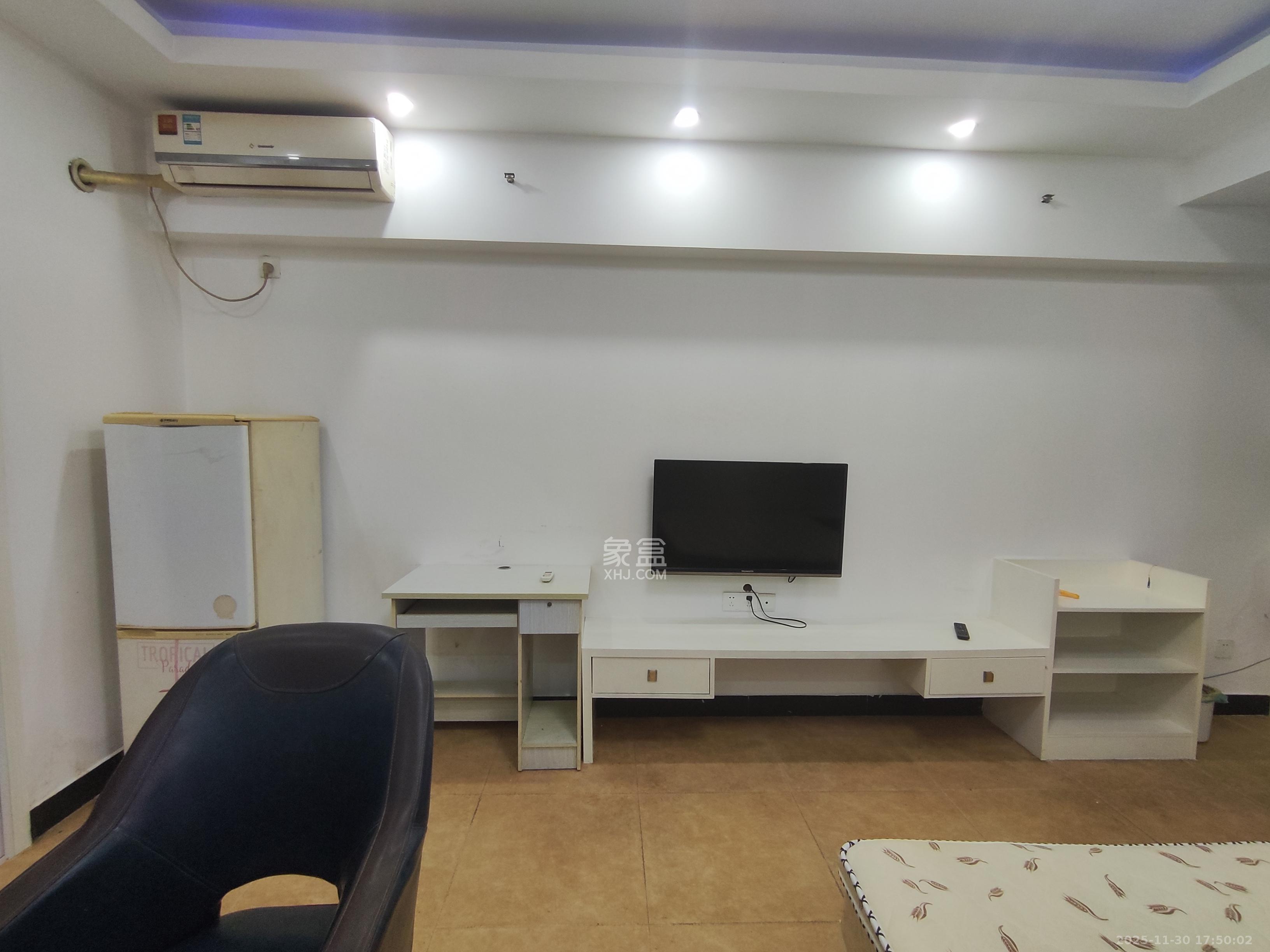 尚都花园城 1室1厅1卫 1300.0元/月 尚都花园城 1室1厅1卫 1300.0元/月室内图