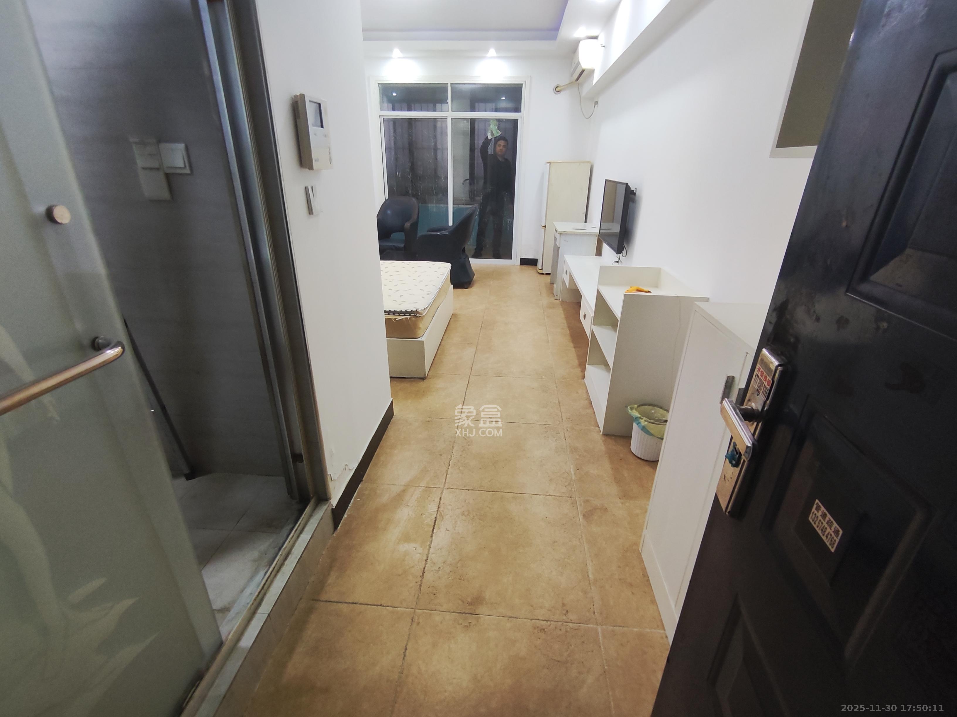 尚都花园城 1室1厅1卫 1300.0元/月 尚都花园城 1室1厅1卫 1300.0元/月室内图