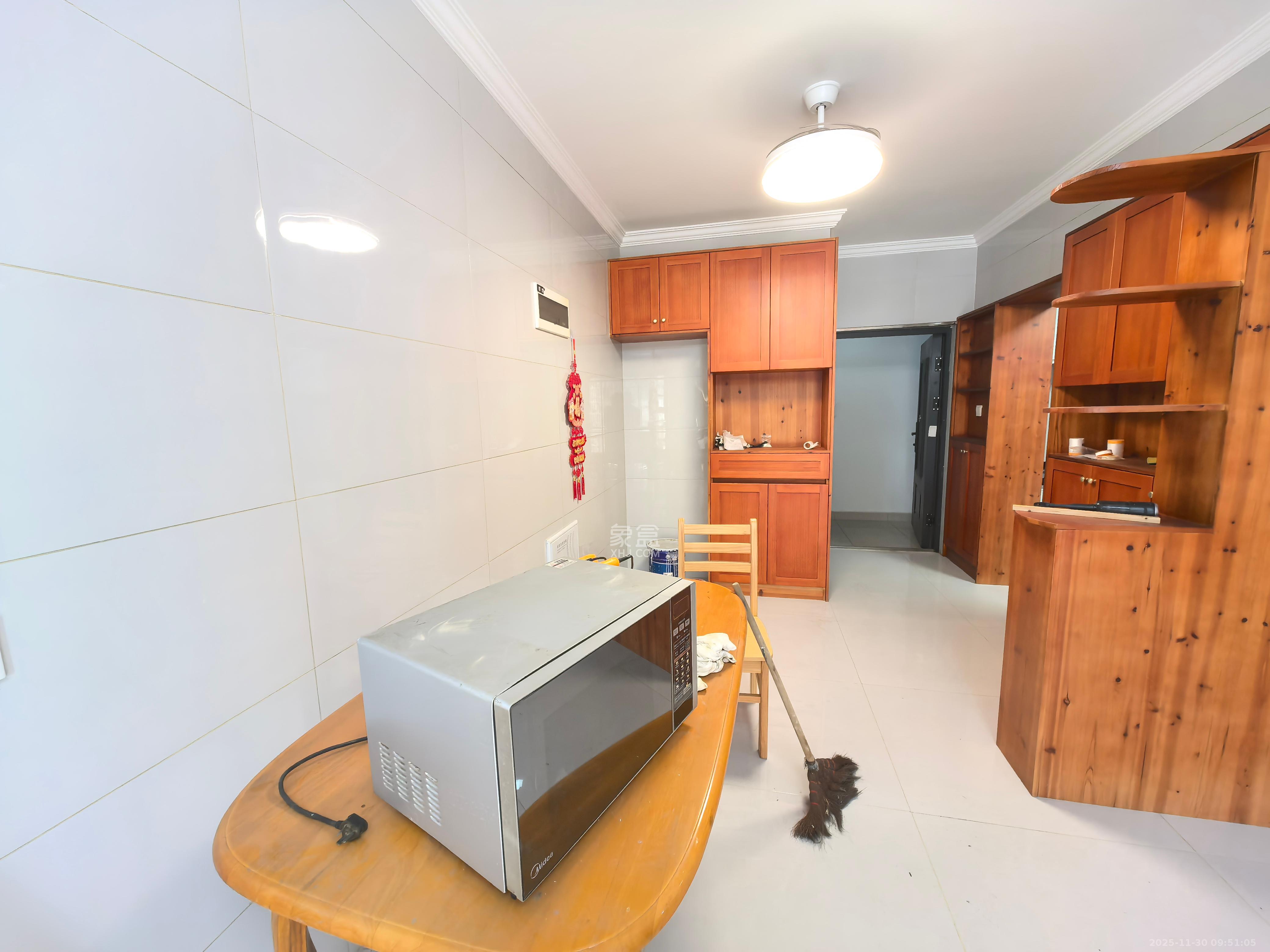 金塘家园  2室1厅1卫    2000.0元/月室内图